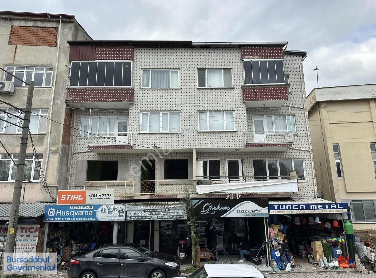 Bursadabul'dan Şeyhmüftü Mah. Çarşı İçi Ptt Yanı İşyeri