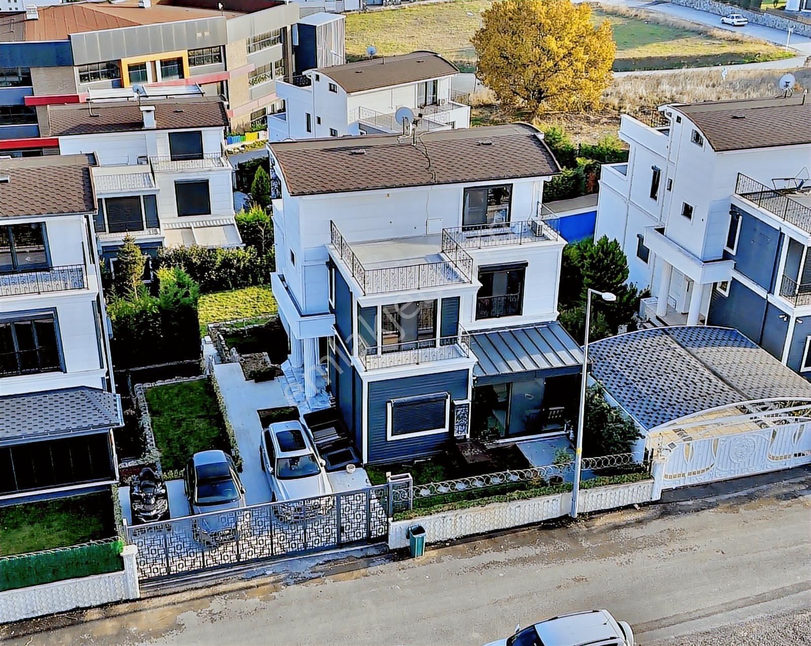 Nilüfer Özlüce 19 Mayıs Mahallesi Satılık 5+2 Villa - Görsel 2