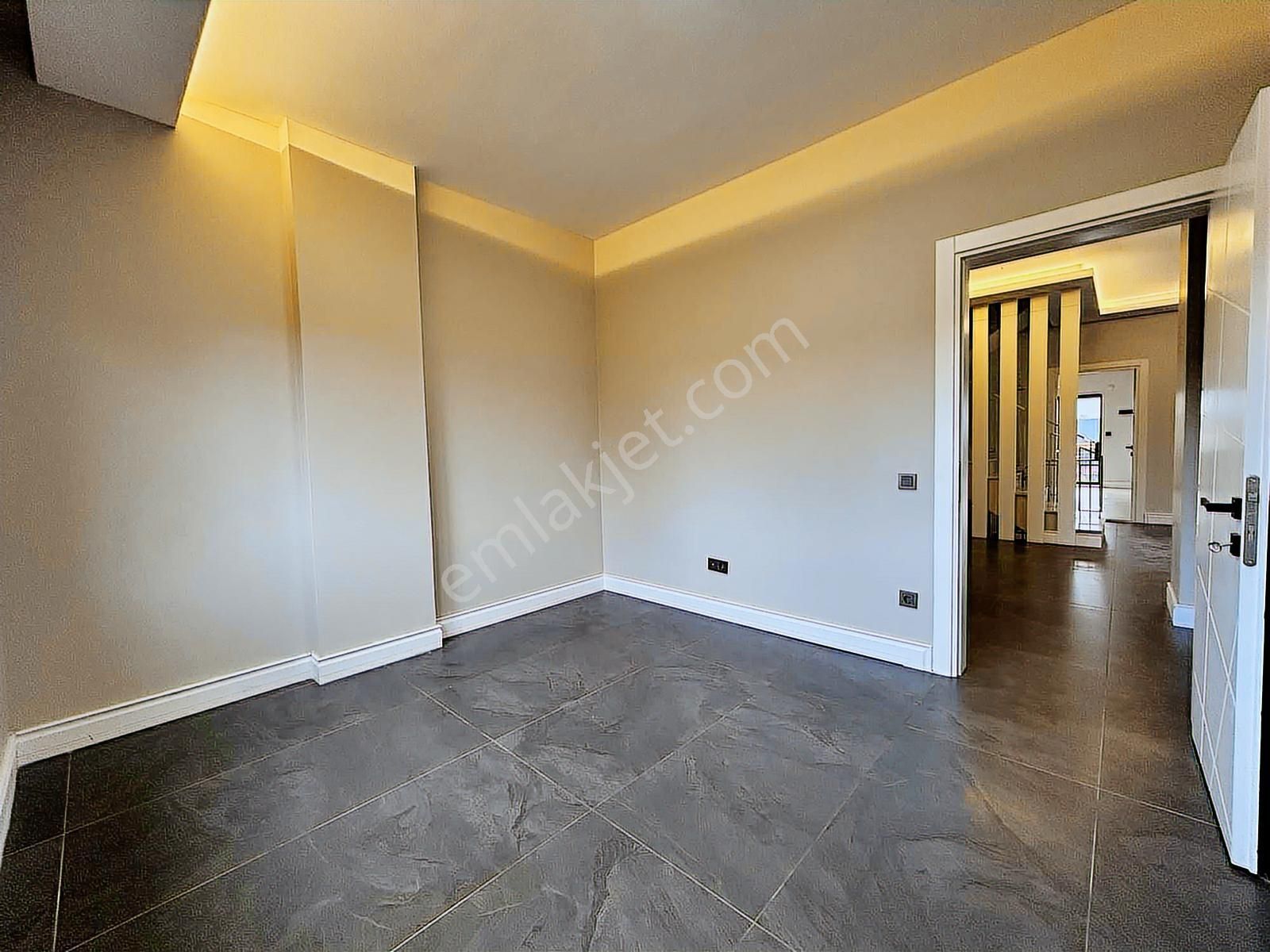 Nilüfer Özlüce 19 Mayıs Mahallesi Satılık 5+2 Villa - Görsel 30