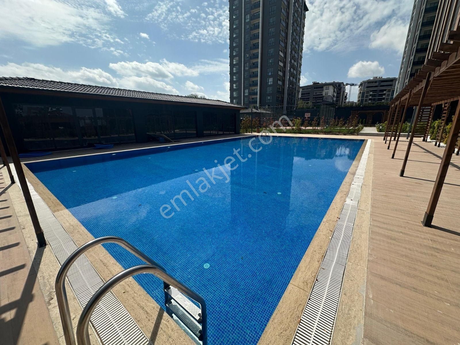 Redstone'dan Uysal Lusso'da Eşyalı 1+1 Kiralık Daire - Görsel 8