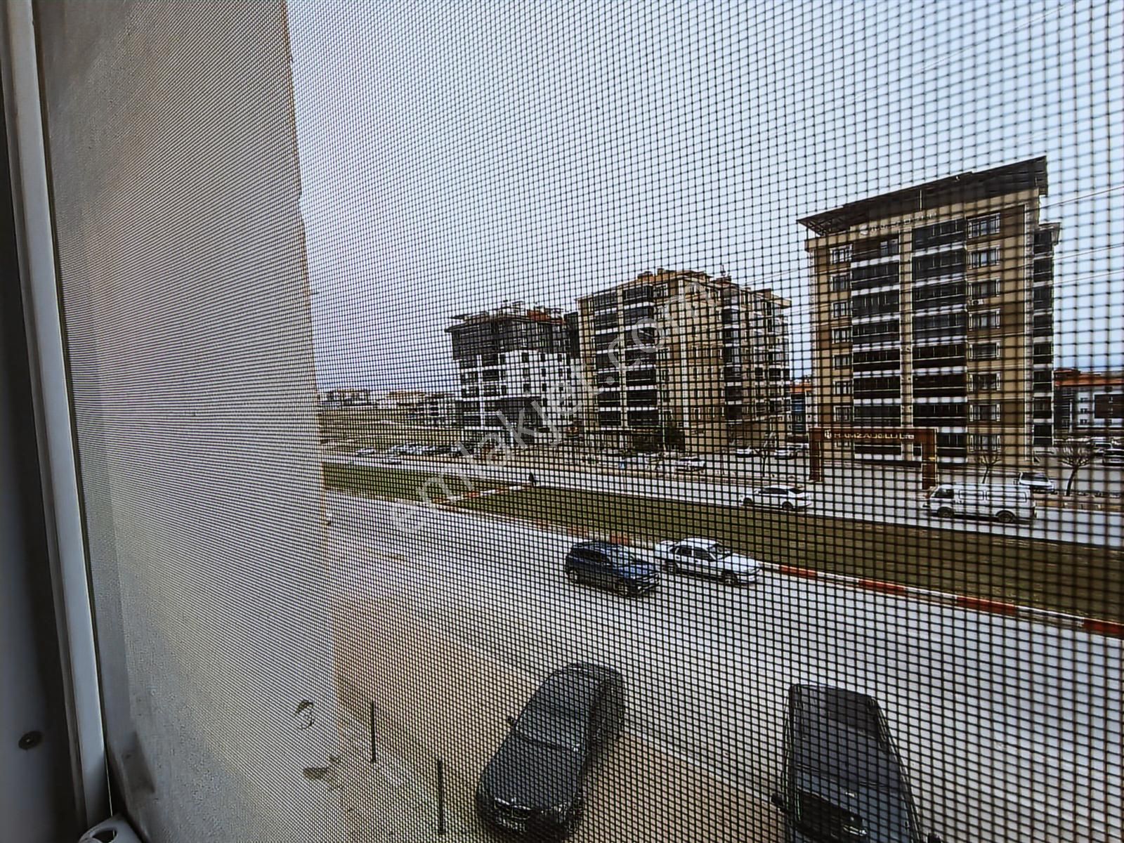 Uşak Merkez Fatih Mah. Çift Cam Balkonlu Satılık 2+1 Daire - Görsel 18