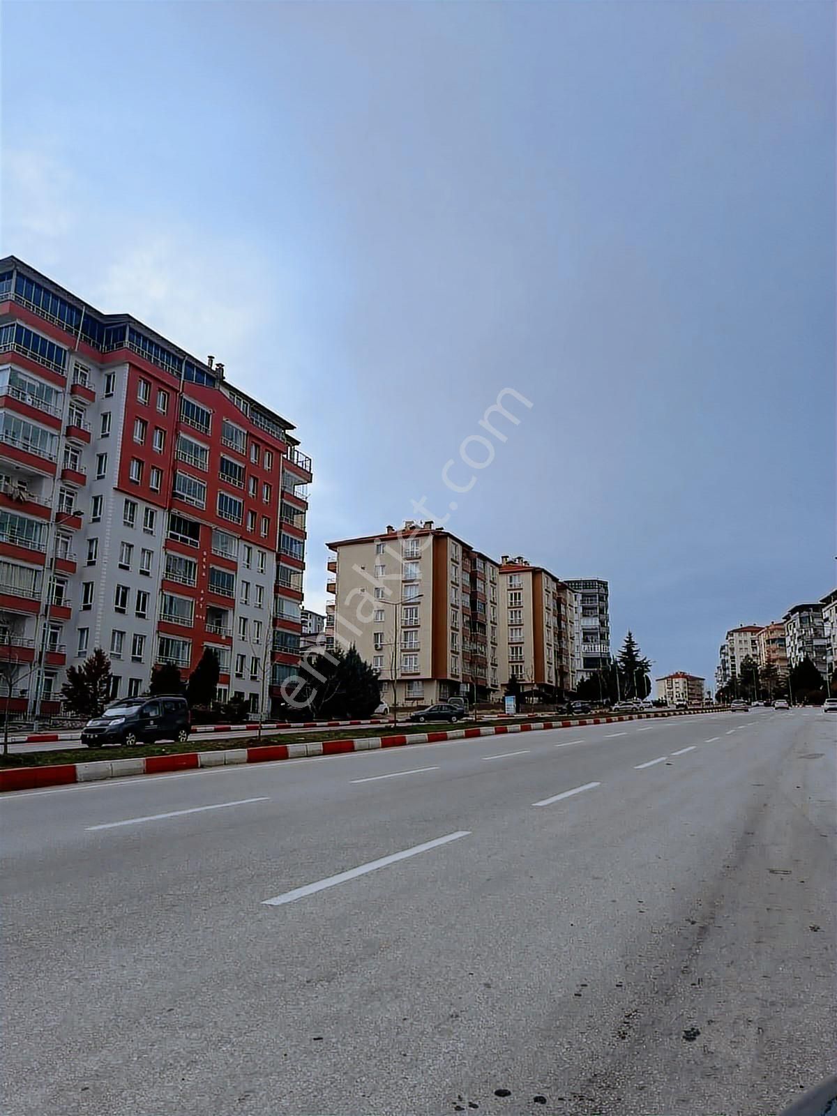 Uşak Merkez Fatih Mah. Çift Cam Balkonlu Satılık 2+1 Daire - Görsel 9