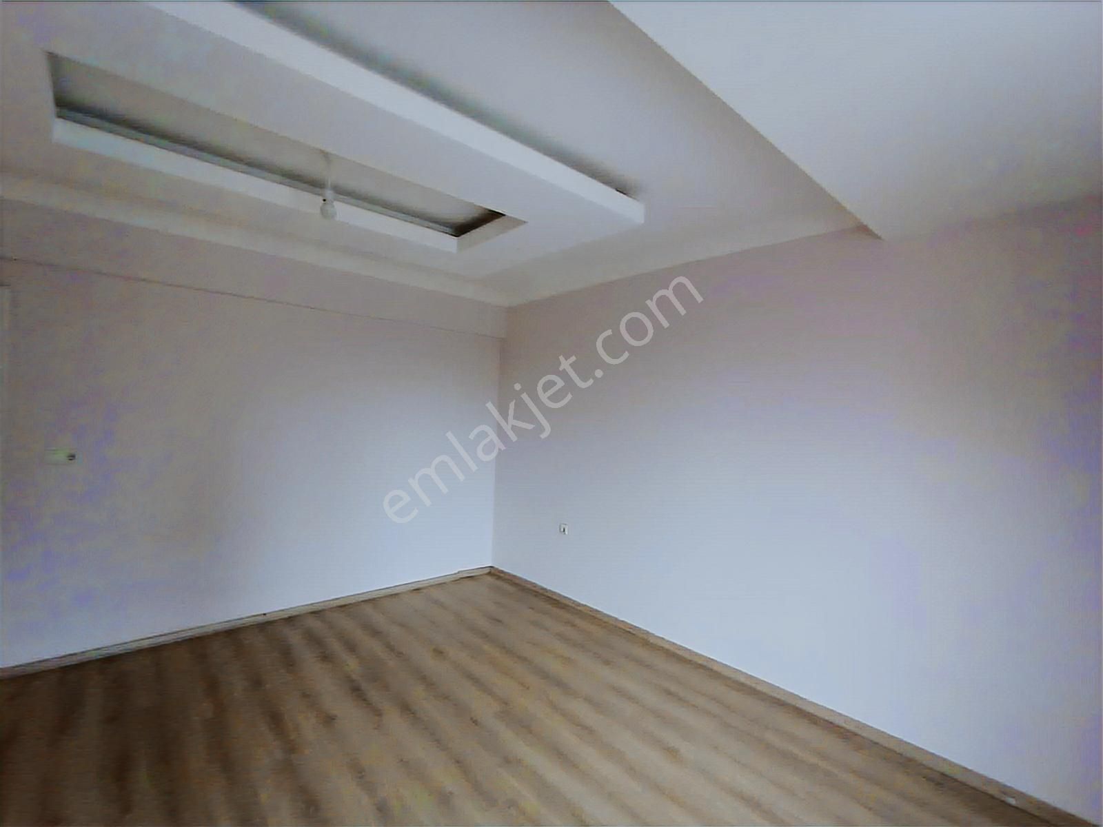 Uşak Merkez Fatih Mah. Çift Cam Balkonlu Satılık 2+1 Daire - Görsel 10