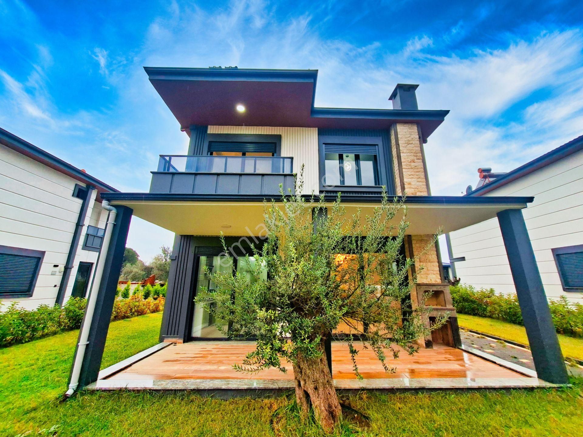 🟡🟡 Aktif’ten Huzurun Merkezi Güre’de Lüks Site İçinde 4+1 Bahçeli Ayrı Mutfaklı Bağımsız Villa - Görsel 14