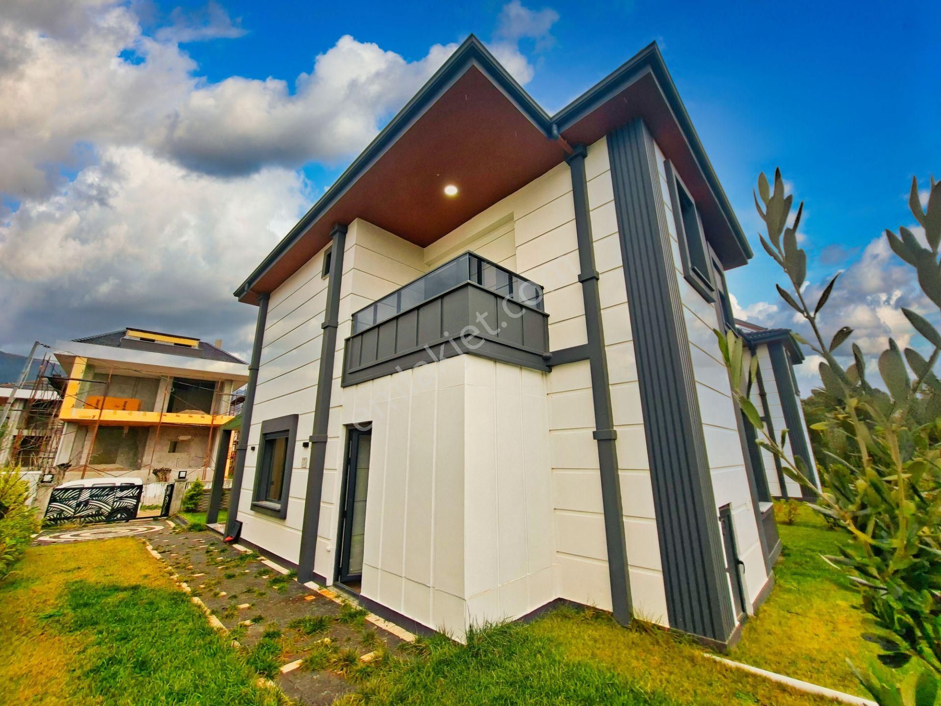 🟡🟡 Aktif’ten Huzurun Merkezi Güre’de Lüks Site İçinde 4+1 Bahçeli Ayrı Mutfaklı Bağımsız Villa - Görsel 25