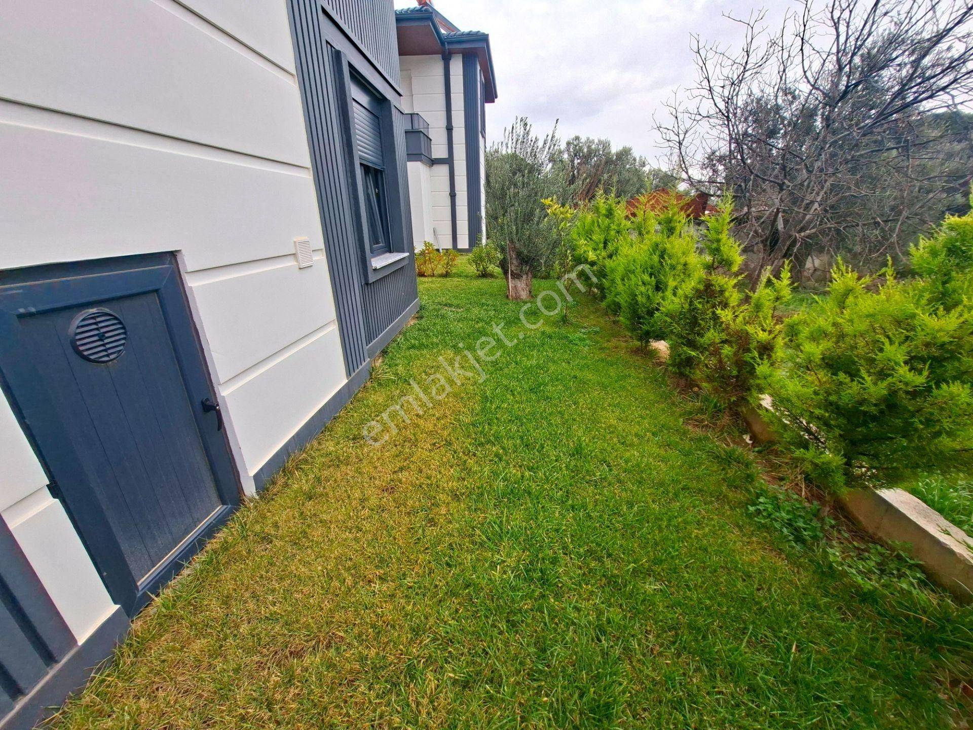 🟡🟡 Aktif’ten Huzurun Merkezi Güre’de Lüks Site İçinde 4+1 Bahçeli Ayrı Mutfaklı Bağımsız Villa - Görsel 2