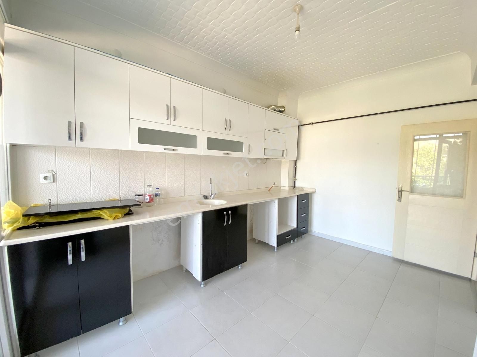 Doğantepe'de, Ferah, Masrafsız, Kilerli, Çift Banyo 3+1 Daire! - Görsel 13