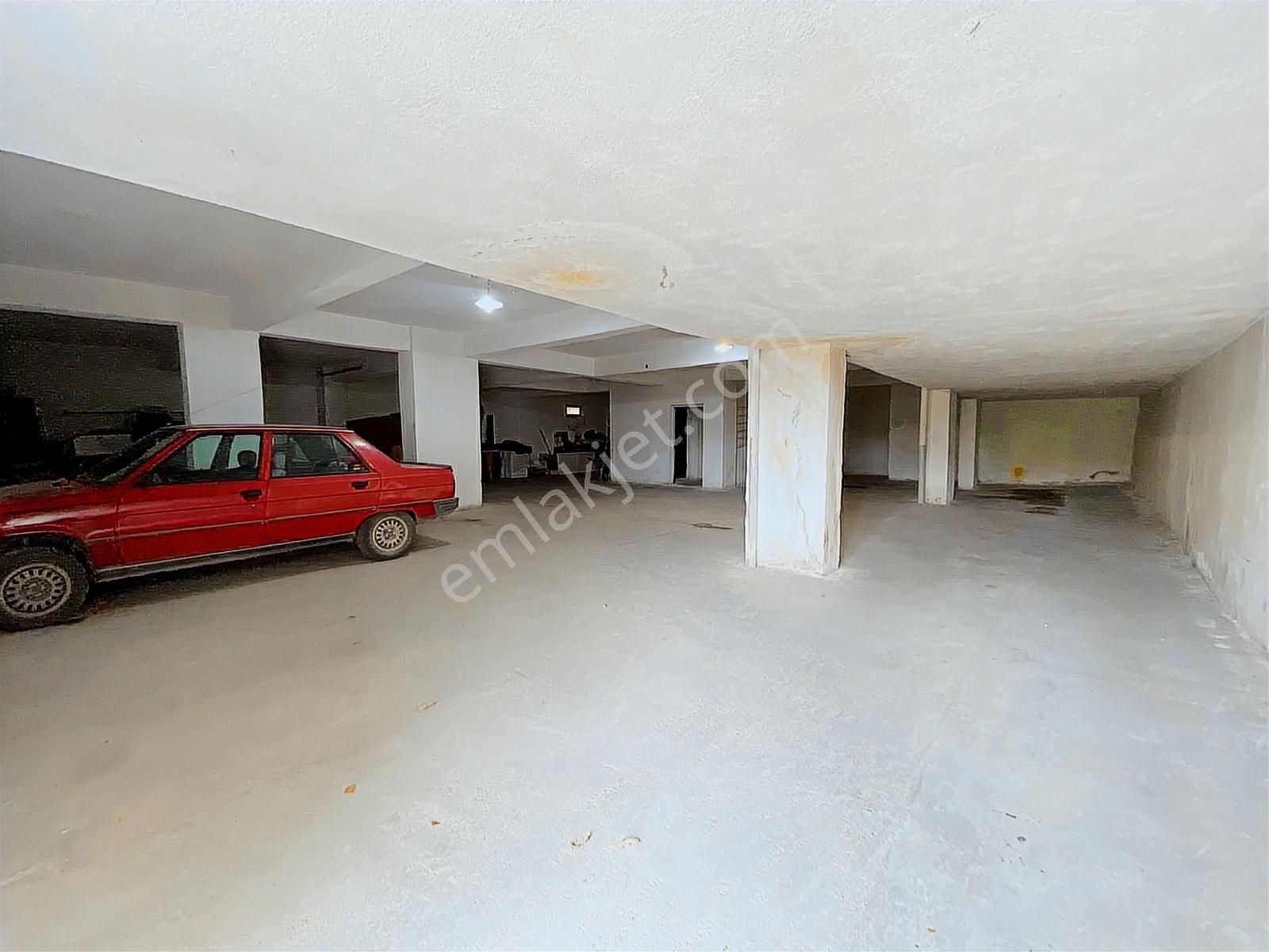 İncirli'de 3+1, Kapalı Garajlı, Ana Cadde Ve Park Yanı Daire! - Görsel 5