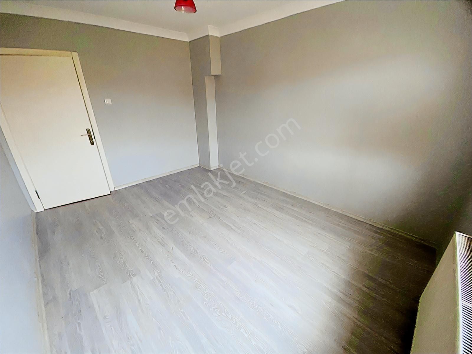 Battalgazi'de, 3+1, Park Yanı, 2. Kat, Tertemiz Kiralık Daire! - Görsel 2