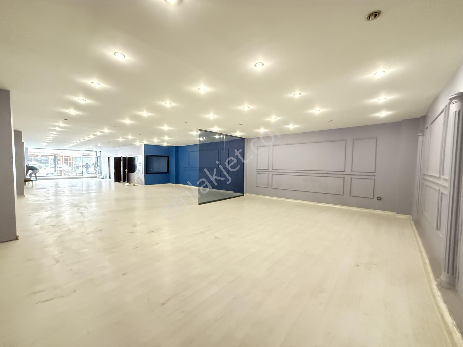Siteler'de 180 M2, Dekorlu, Demirhendek Yanı, Düz Giriş Mağaza!
