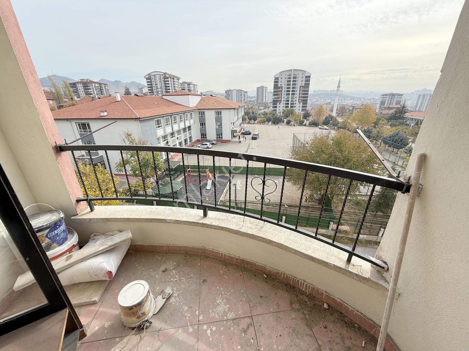 Ulubey'de, 5. Kat, Ana Caddede, Asansörlü, Güneycephe 3+1 Daire! - Görsel 6