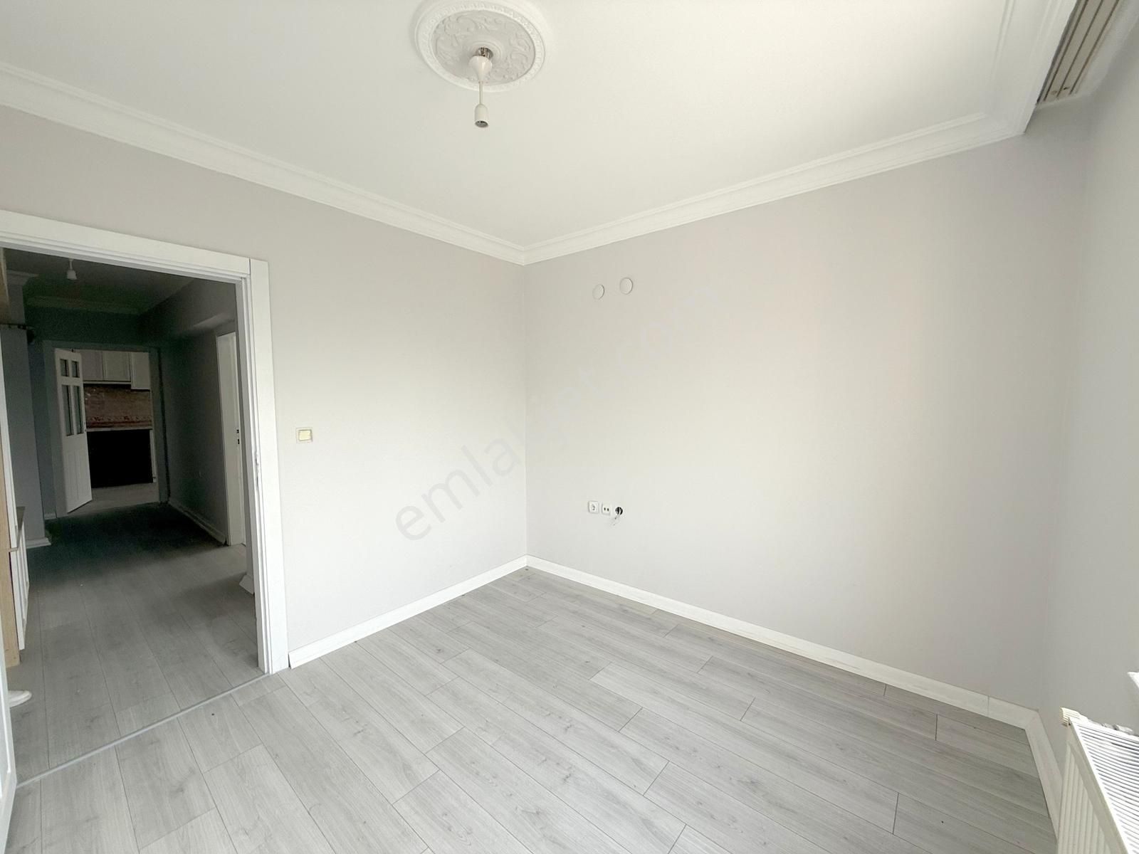 Ulubey'de, 5. Kat, Ana Caddede, Asansörlü, Güneycephe 3+1 Daire! - Görsel 22