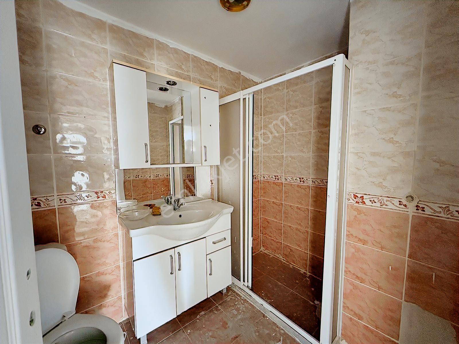 Ulubey'de, 5. Kat, Ana Caddede, Asansörlü, Güneycephe 3+1 Daire! - Görsel 24