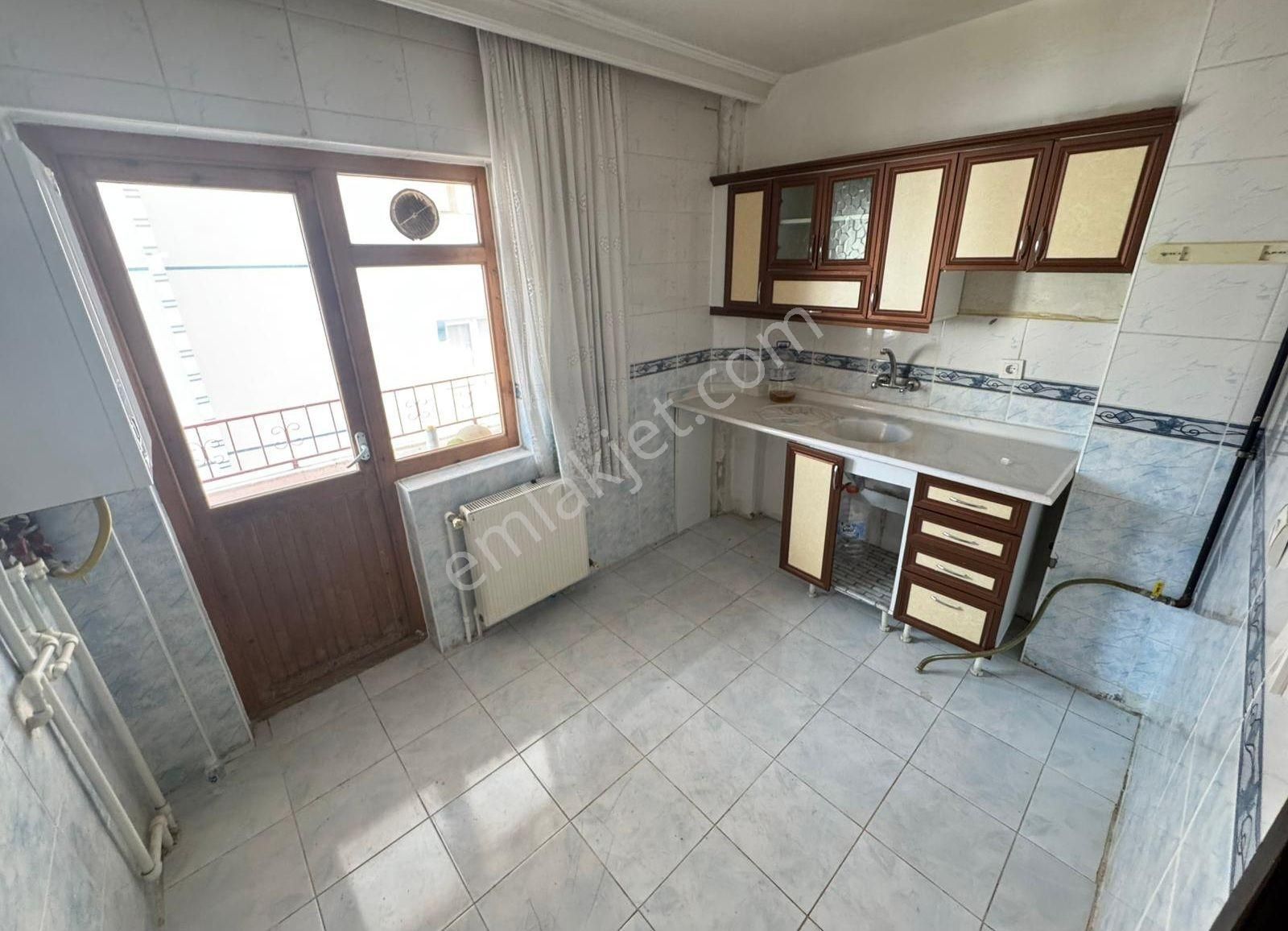 Fsn Den Tandoğan Aynalı Fırına Yakın Katta 2+1 Satılık Daire