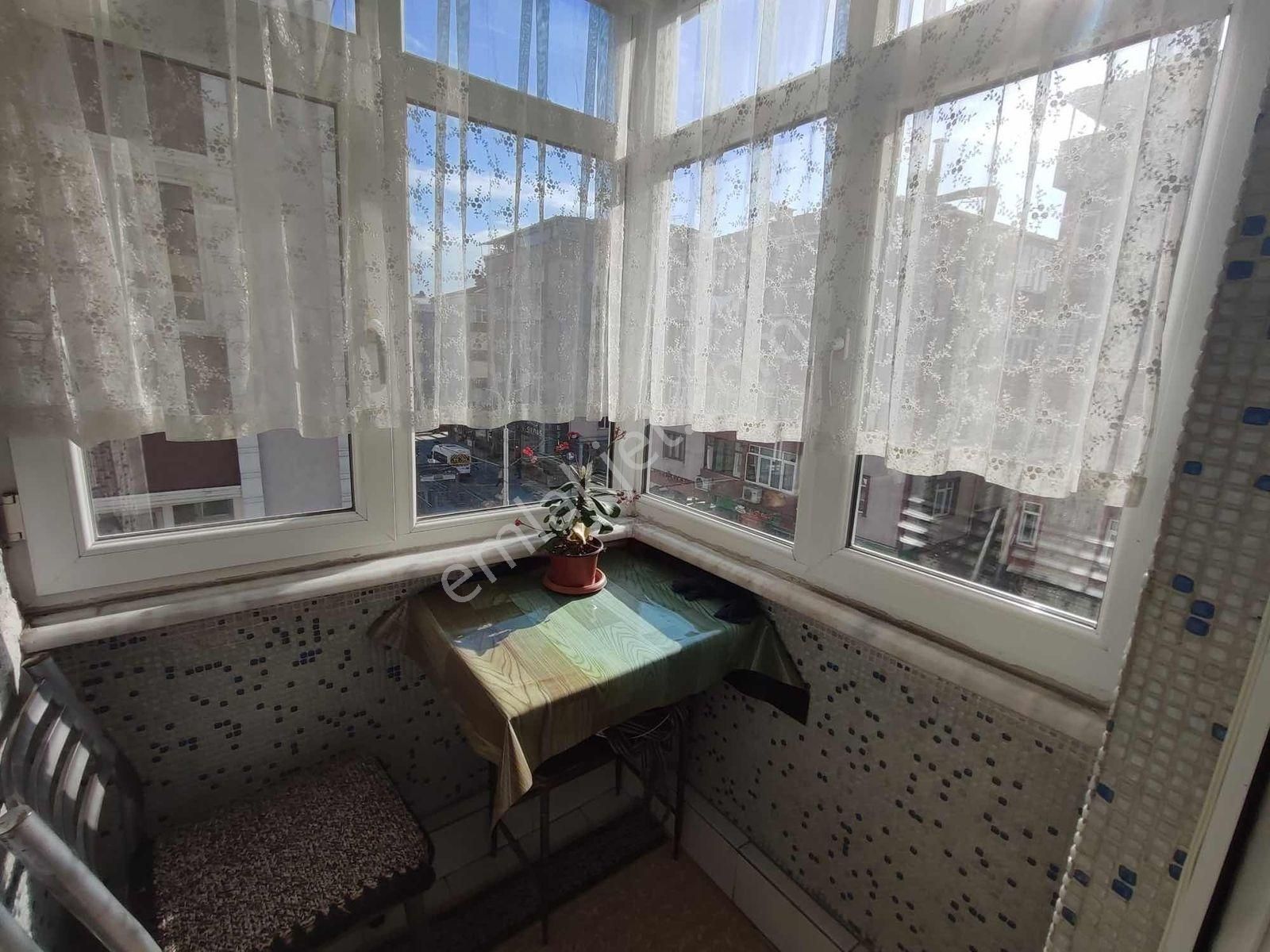 Güngören Yavuz Selim Tramvay Karşısında 3+1 2.kat 130 M2 - Görsel 14