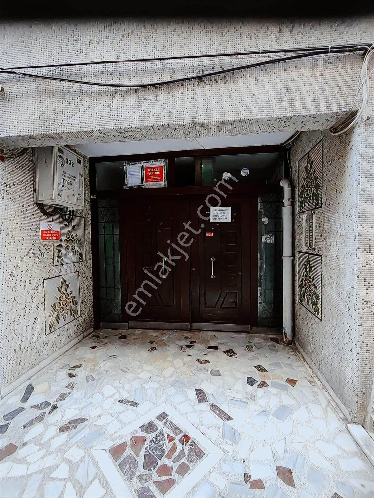 Güngören Yavuz Selim Tramvay Karşısında 3+1 2.kat 130 M2 - Görsel 17