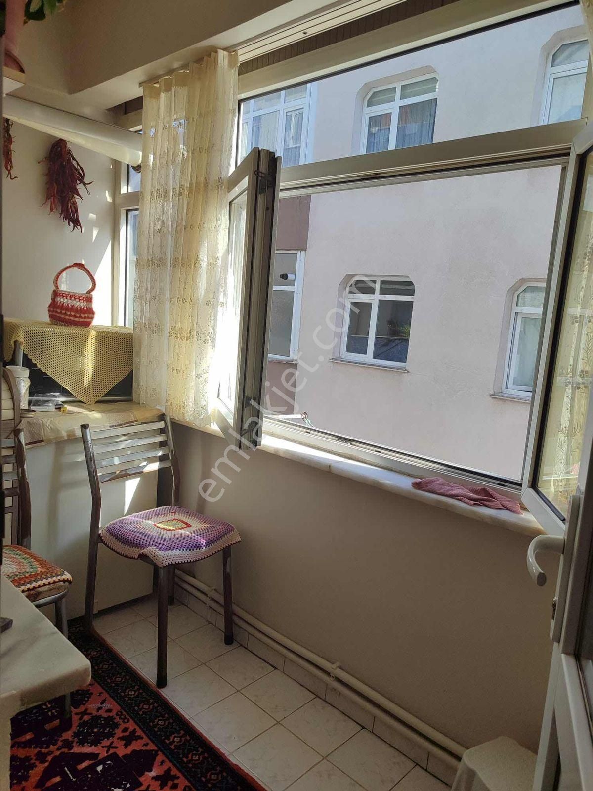 Güngören Yavuz Selim Tramvay Karşısında 3+1 2.kat 130 M2 - Görsel 28