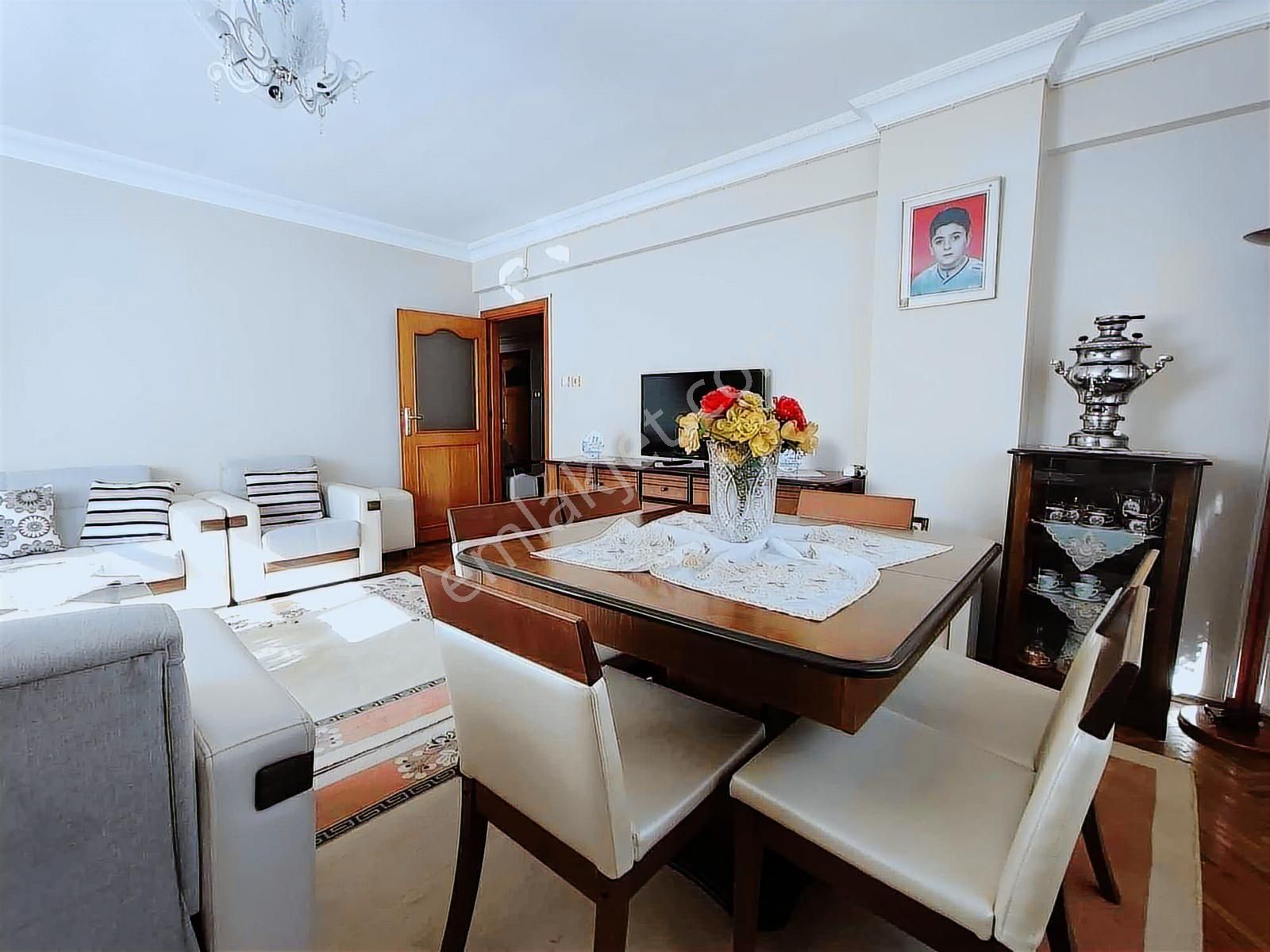 Güngören Yavuz Selim Tramvay Karşısında 3+1 2.kat 130 M2 - Görsel 23