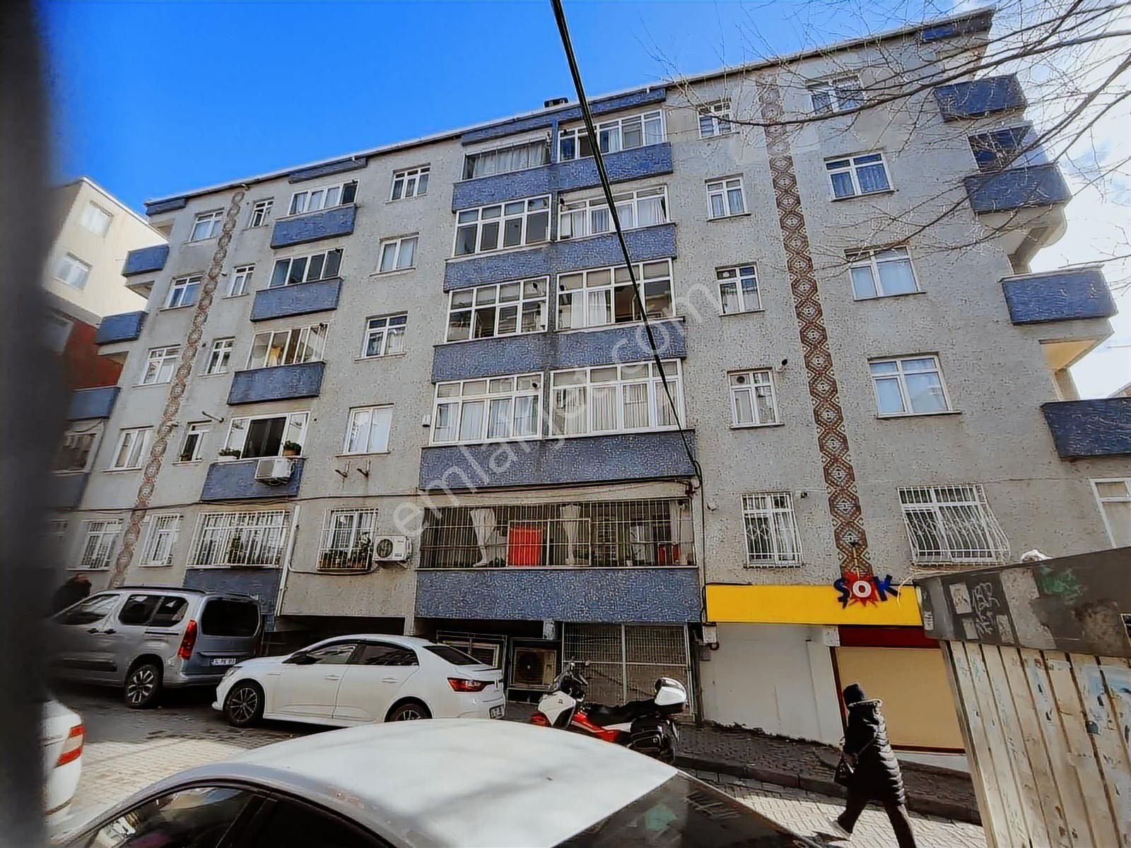 Güngören Yavuz Selim Tramvay Karşısında 3+1 2.kat 130 M2 - Görsel 25