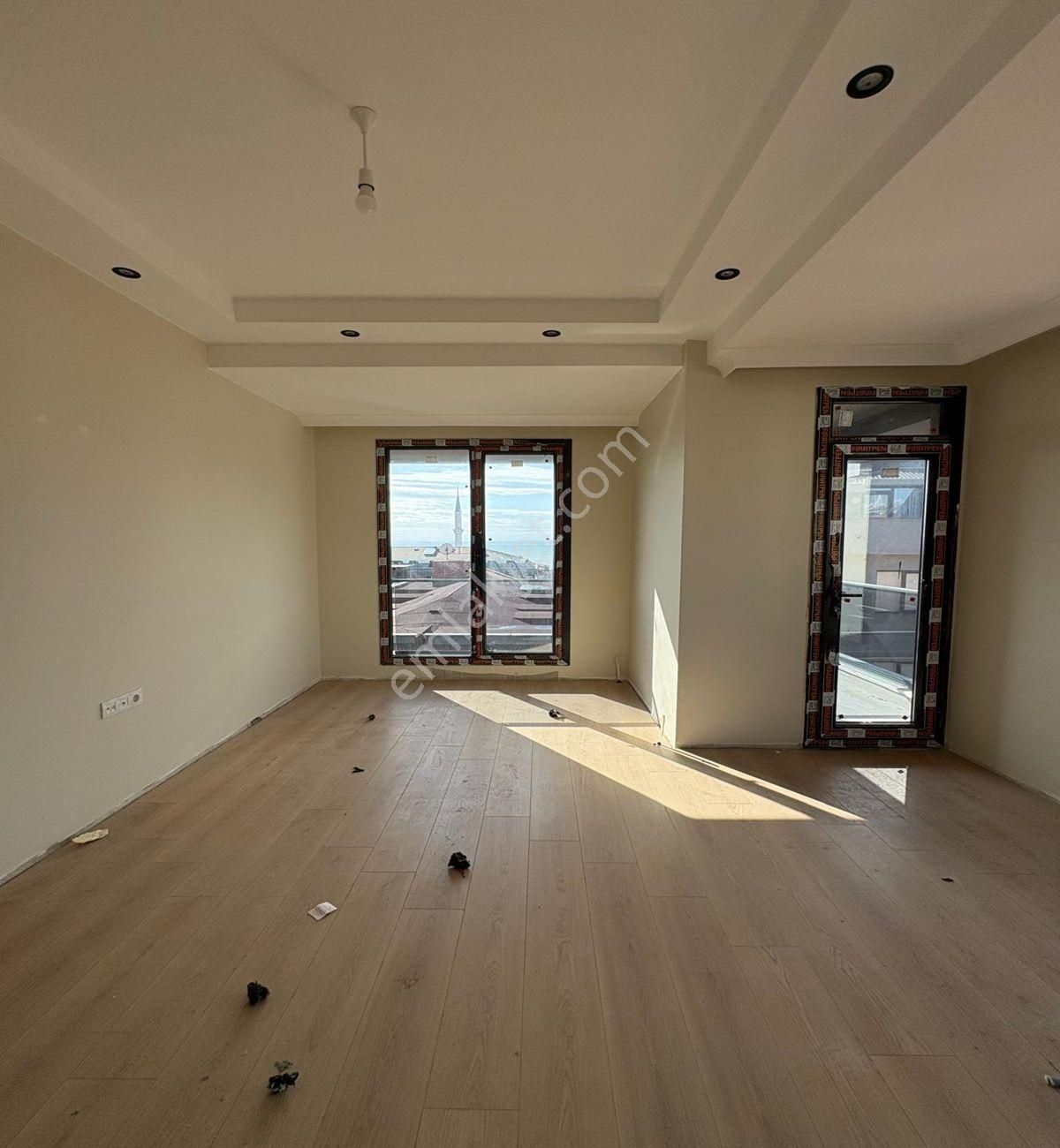 Avcılar Site İçerisinde Merkezde 5+2 Sıfır Deniz Manzaralı Daire - Görsel 2