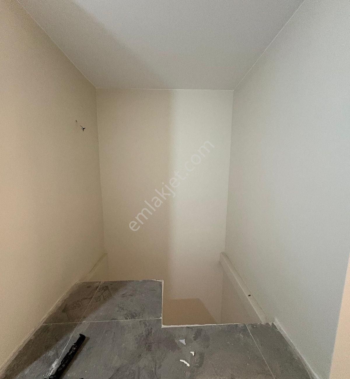 Avcılar Site İçerisinde Merkezde 5+2 Sıfır Deniz Manzaralı Daire - Görsel 32