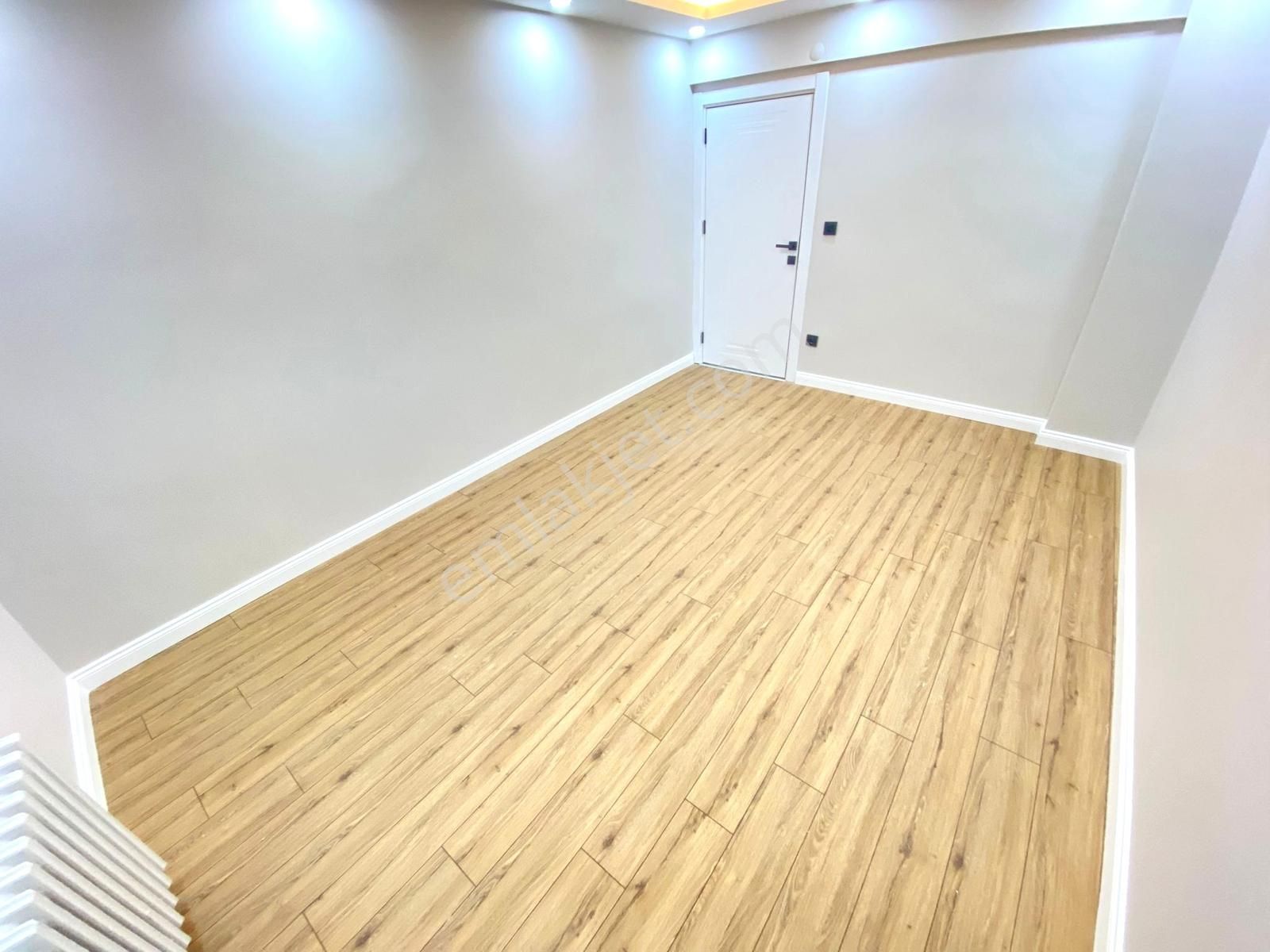 Çamlık'ta A'dan Z'ye Yenilenmiş Çift Balkonlu 60m2 1+1! - Görsel 20