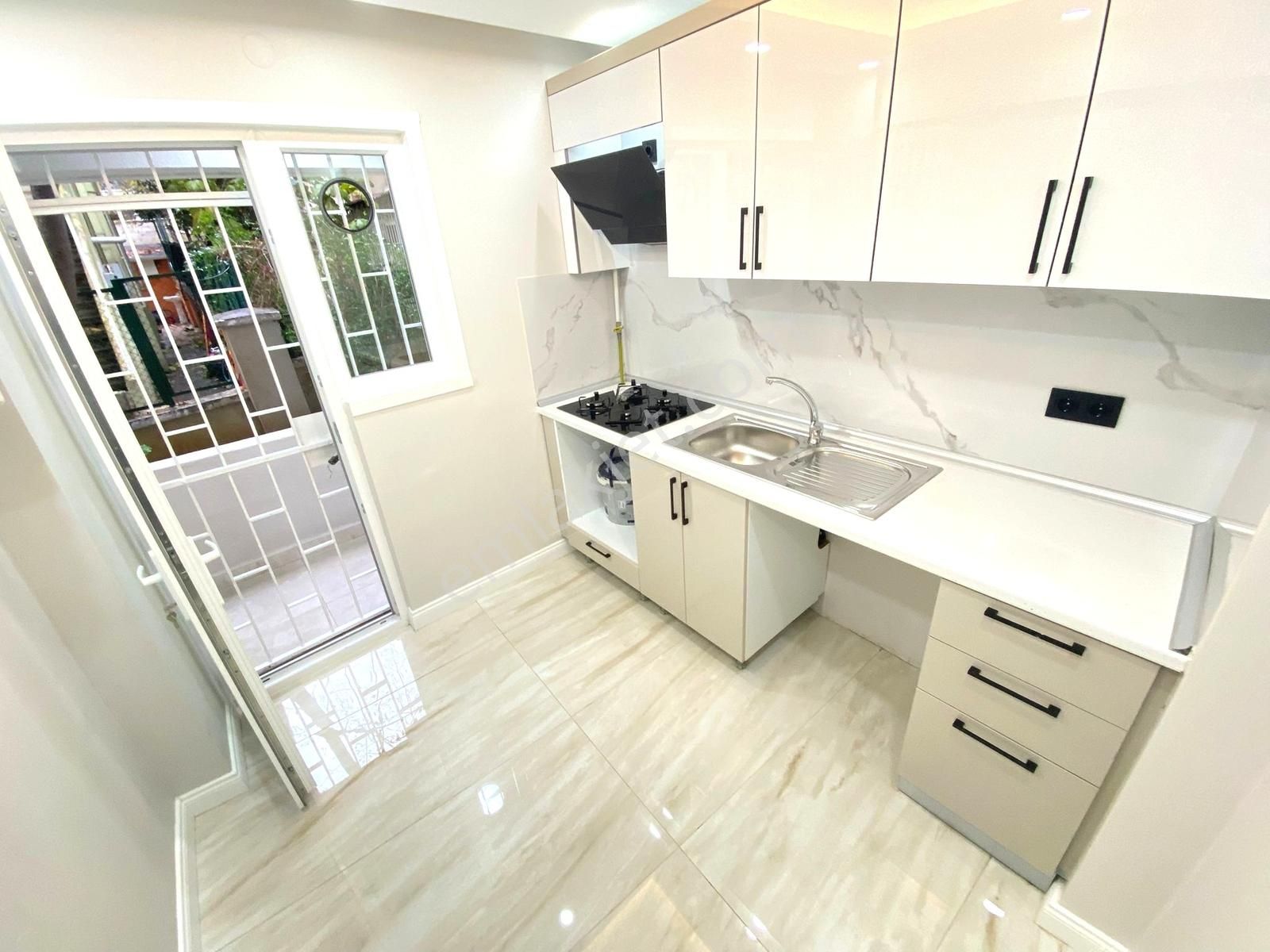 Çamlık'ta A'dan Z'ye Yenilenmiş Çift Balkonlu 60m2 1+1! - Görsel 11