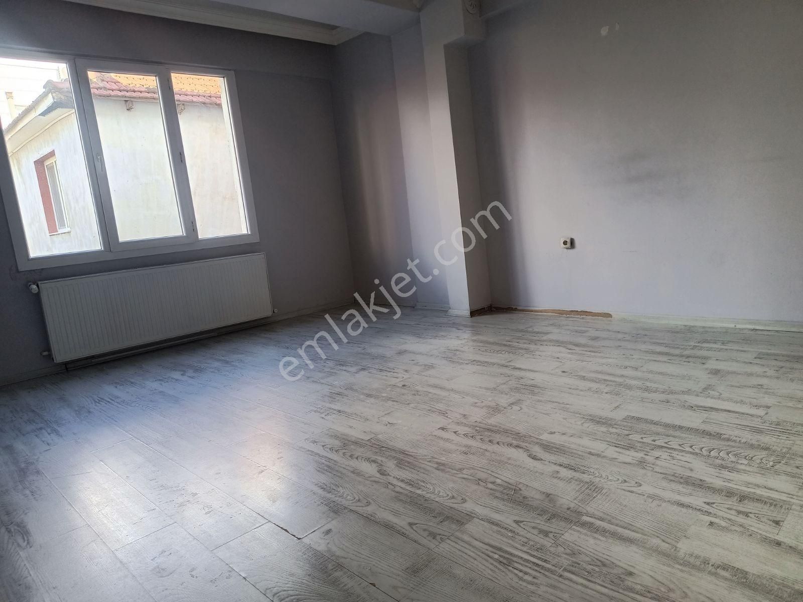 Buket Emlaktan Satılık 2+1 Ara Kat Doğalgazlı - Görsel 12