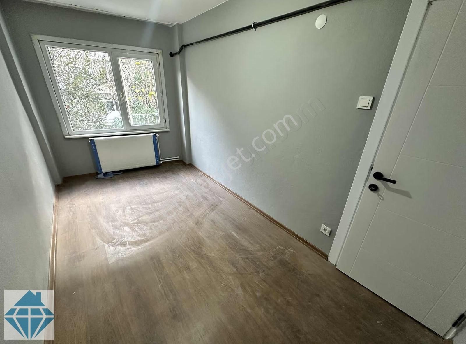 Beşiktaş Maçka Muradiye'de Cadde Üzeri 2 + 1 75 M2 Yenilenmiş - Görsel 8