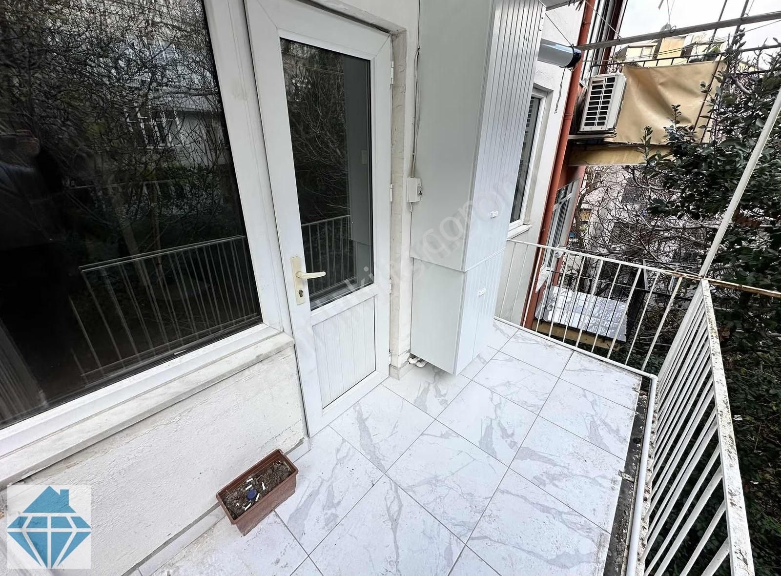 Beşiktaş Maçka Muradiye'de Cadde Üzeri 2 + 1 75 M2 Yenilenmiş - Görsel 7