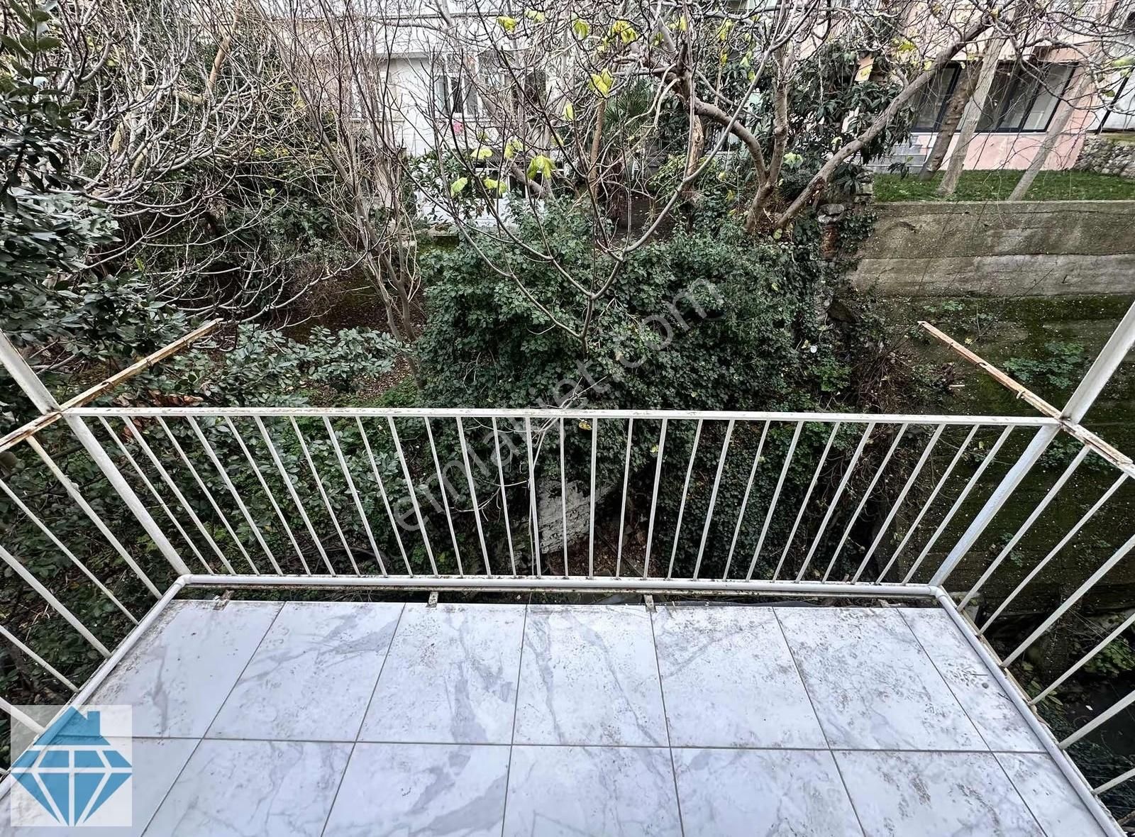 Beşiktaş Maçka Muradiye'de Cadde Üzeri 2 + 1 75 M2 Yenilenmiş - Görsel 25