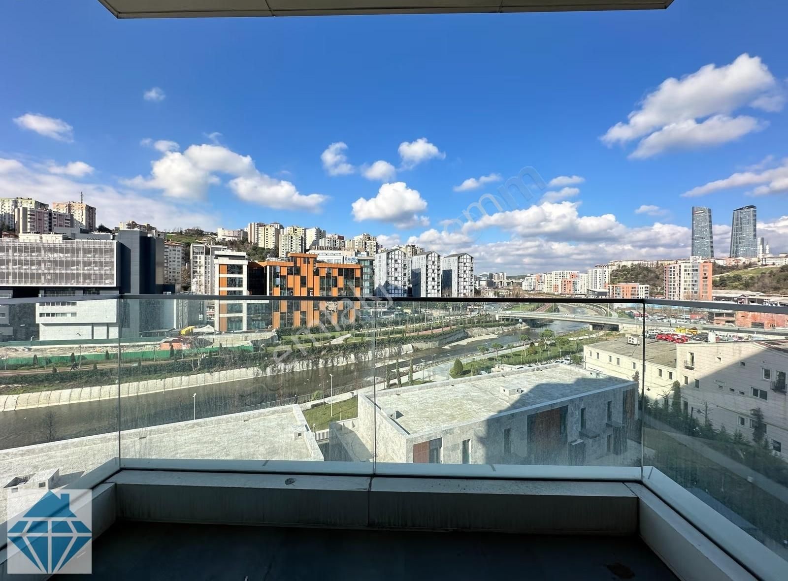 Seba Central Güncel Full Eşyalı 110 M2 Balkonlu 2+1 Sıfır Daire - Görsel 2