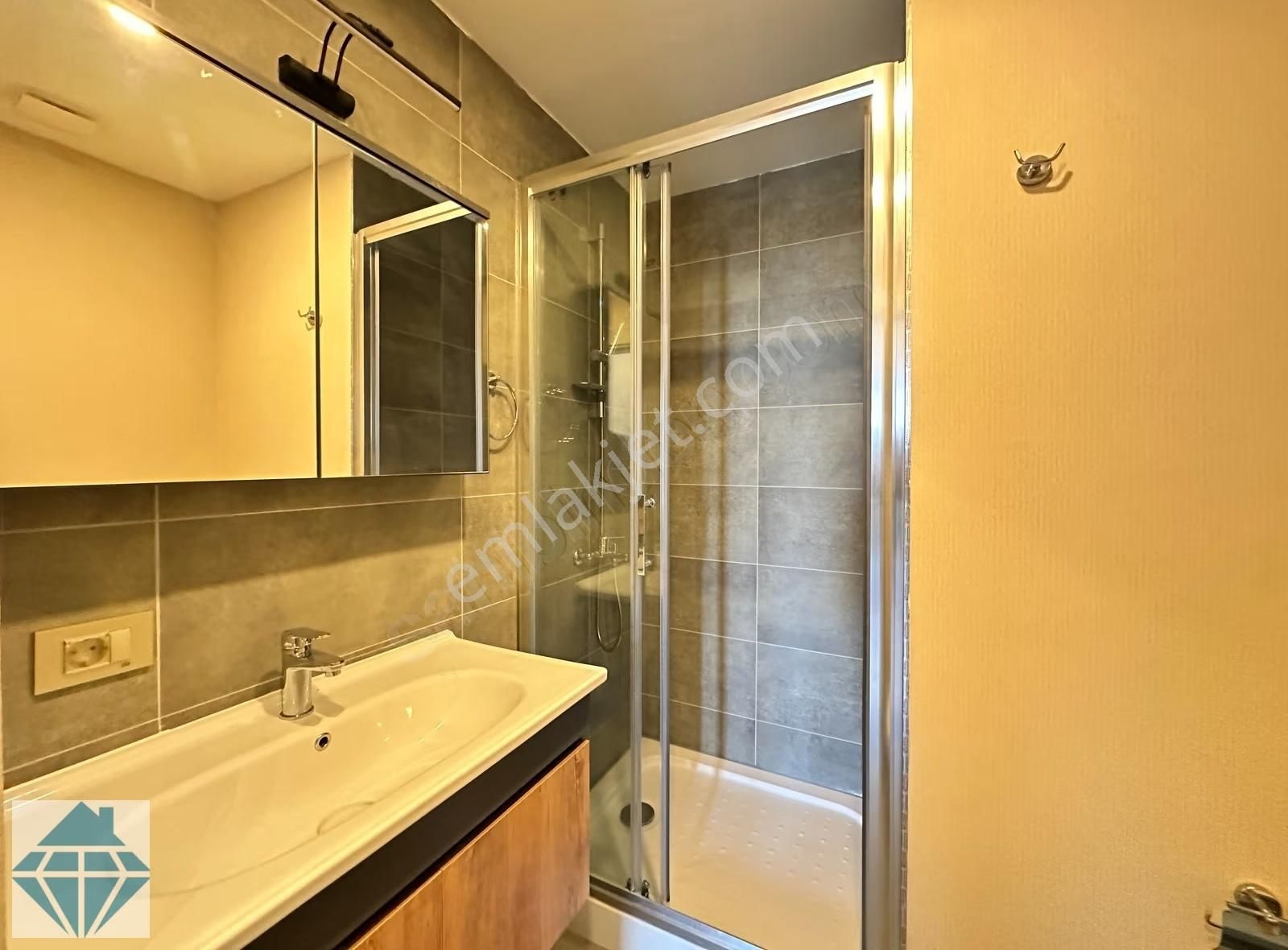 Seba Central Güncel Full Eşyalı 110 M2 Balkonlu 2+1 Sıfır Daire - Görsel 10