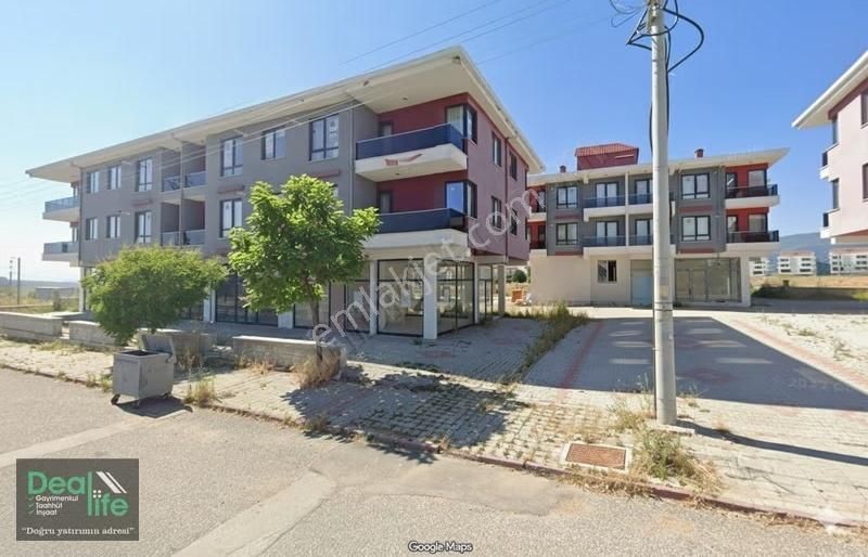 Deallife'dan Üniversite Karşısında Satılık Fırsat 1+1 Ara Kat