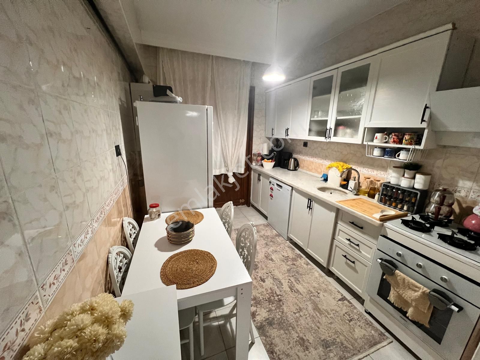 Pursaklar Mehmet Zengin Emlak'tan Yunus Emre Mah.de, K.otoparklı, Masrafsız Giriş Kat 3+1