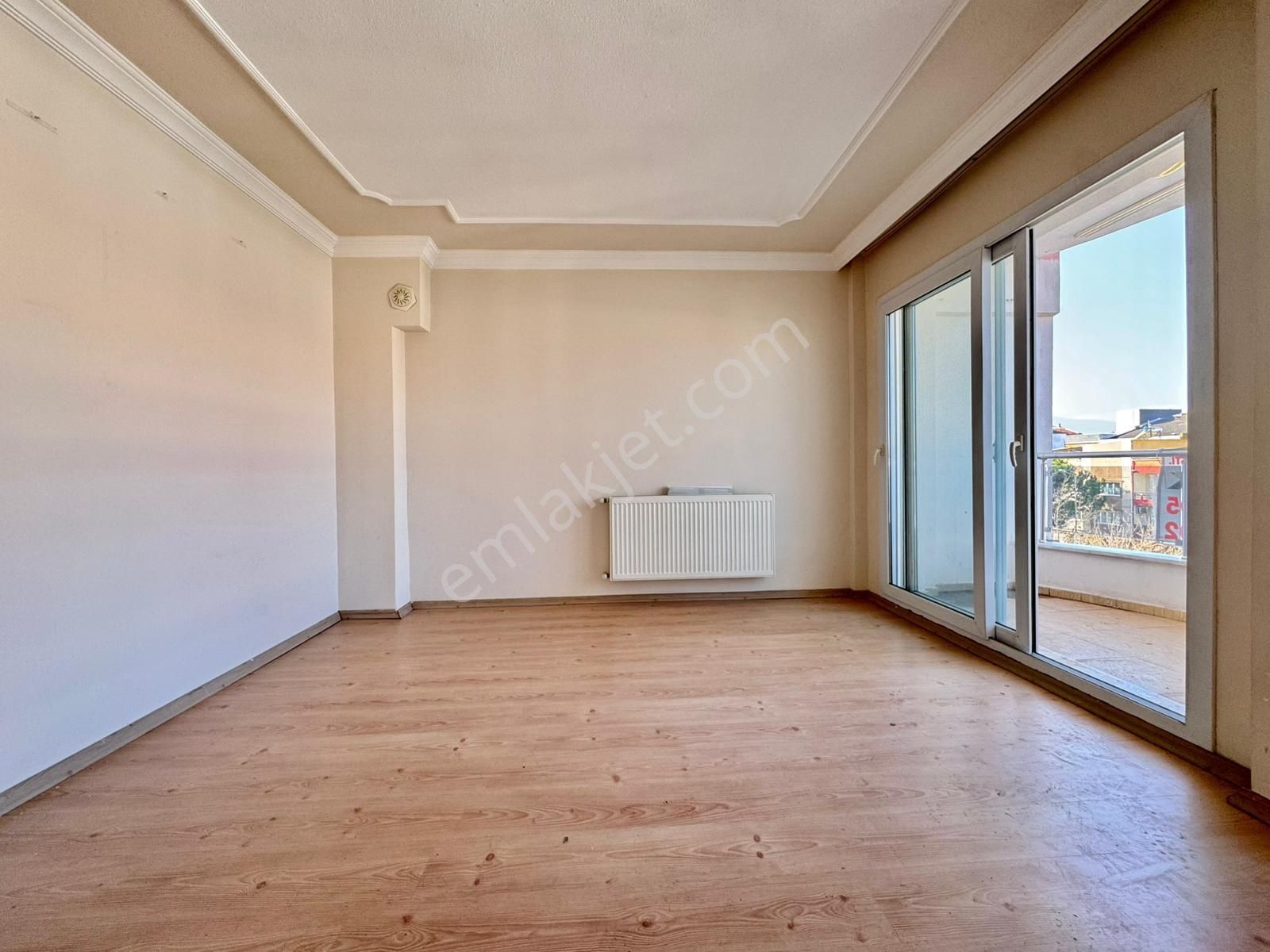 Muradiye Mahallesi 🏡 ✅3+1 135m2 5 Katlının 4 Katı ❇️fuul Özelikli Petek Kombili - Görsel 3