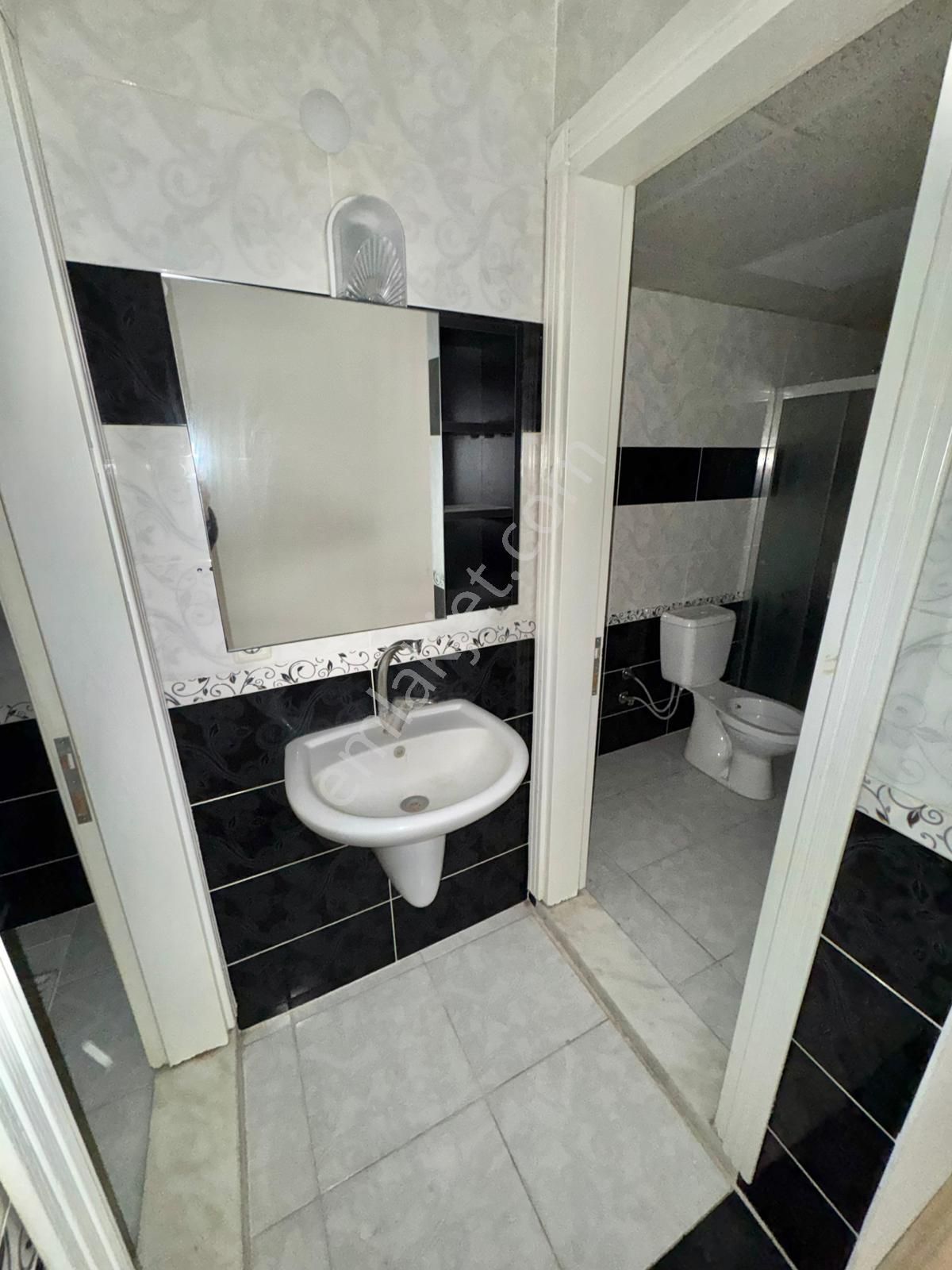 Muradiye Mahallesi 🏡 ✅3+1 135m2 5 Katlının 4 Katı ❇️fuul Özelikli Petek Kombili - Görsel 12