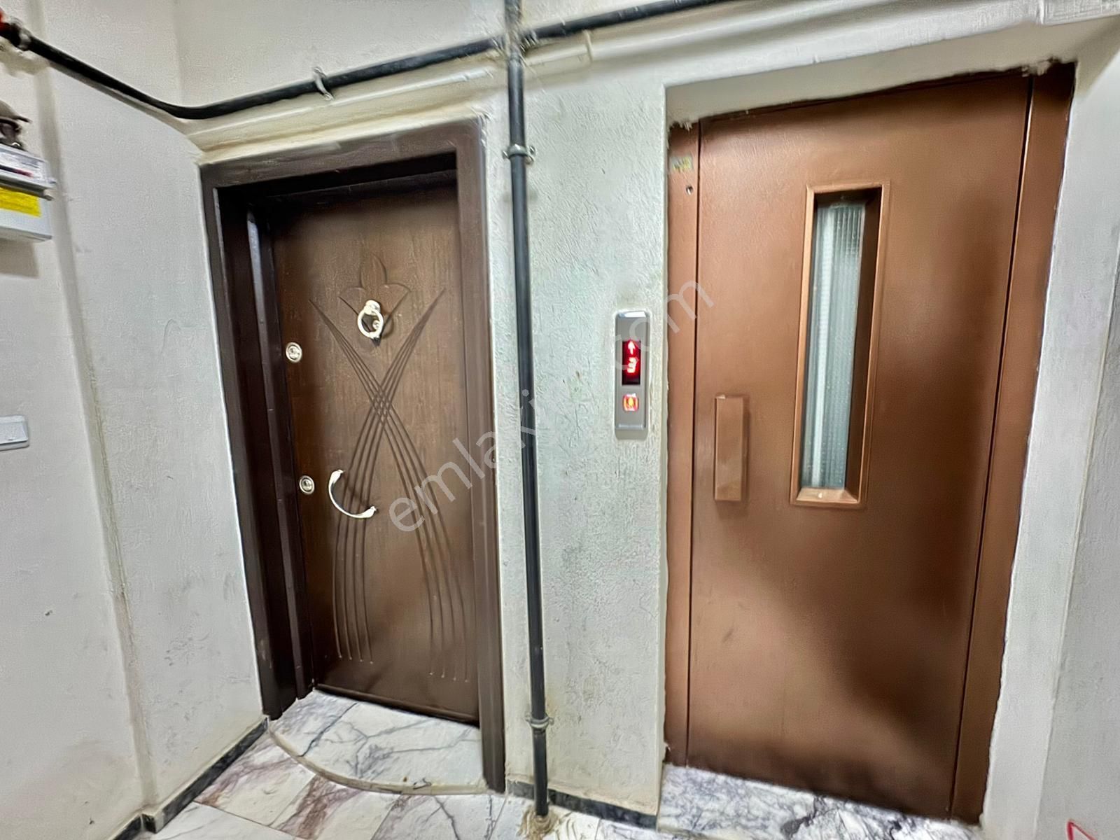 Muradiye Mahallesi 🏡 ✅3+1 135m2 5 Katlının 4 Katı ❇️fuul Özelikli Petek Kombili - Görsel 2