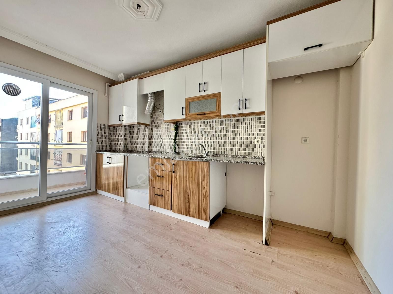 Muradiye Mahallesi 🏡 ✅3+1 135m2 5 Katlının 4 Katı ❇️fuul Özelikli Petek Kombili - Görsel 20