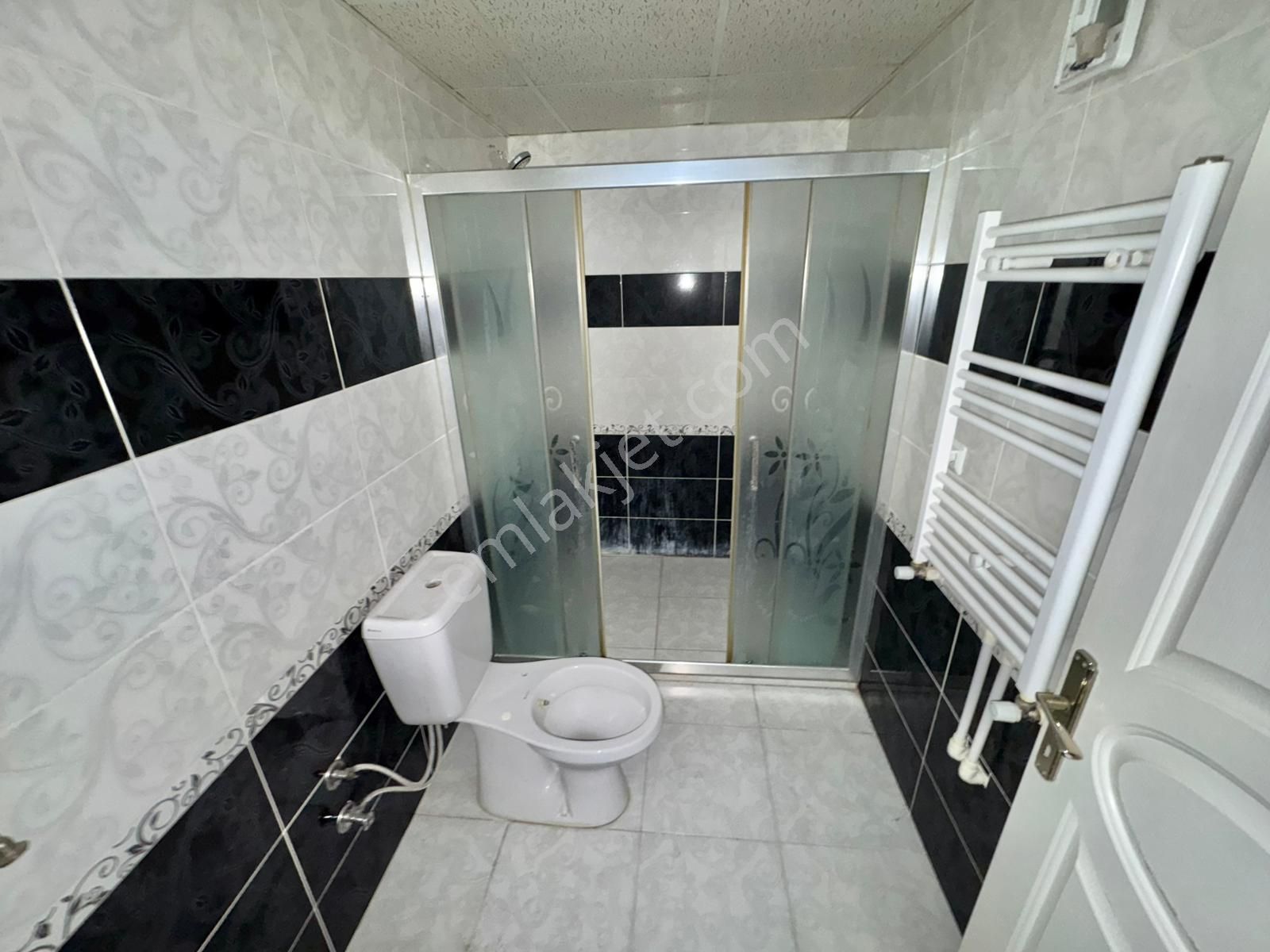 Muradiye Mahallesi 🏡 ✅3+1 135m2 5 Katlının 4 Katı ❇️fuul Özelikli Petek Kombili - Görsel 13
