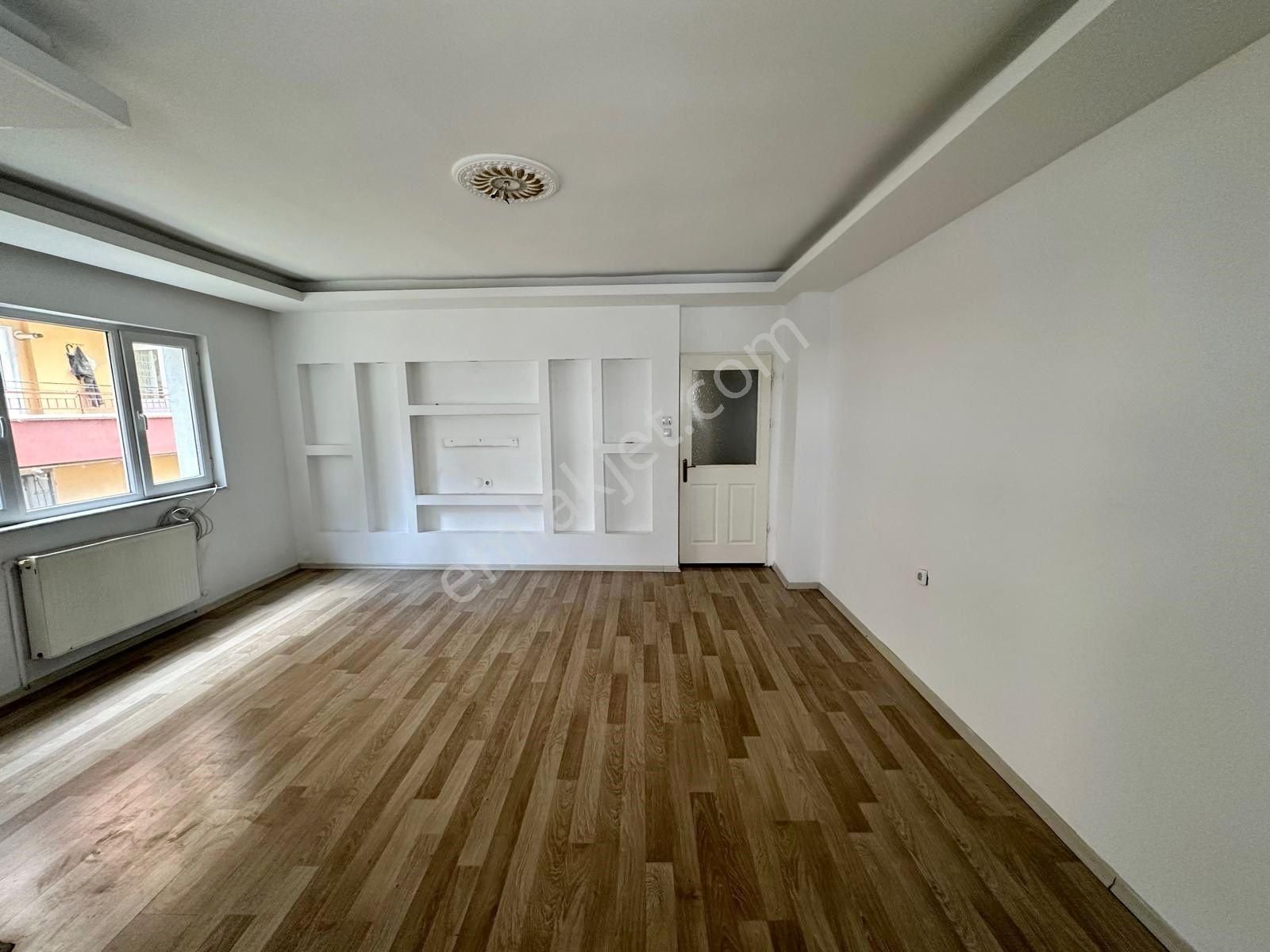 30 Ağustos Mah. Altında Daire Olan Yüksek Giriş Kat 2+1 Satılık Daire - Görsel 9