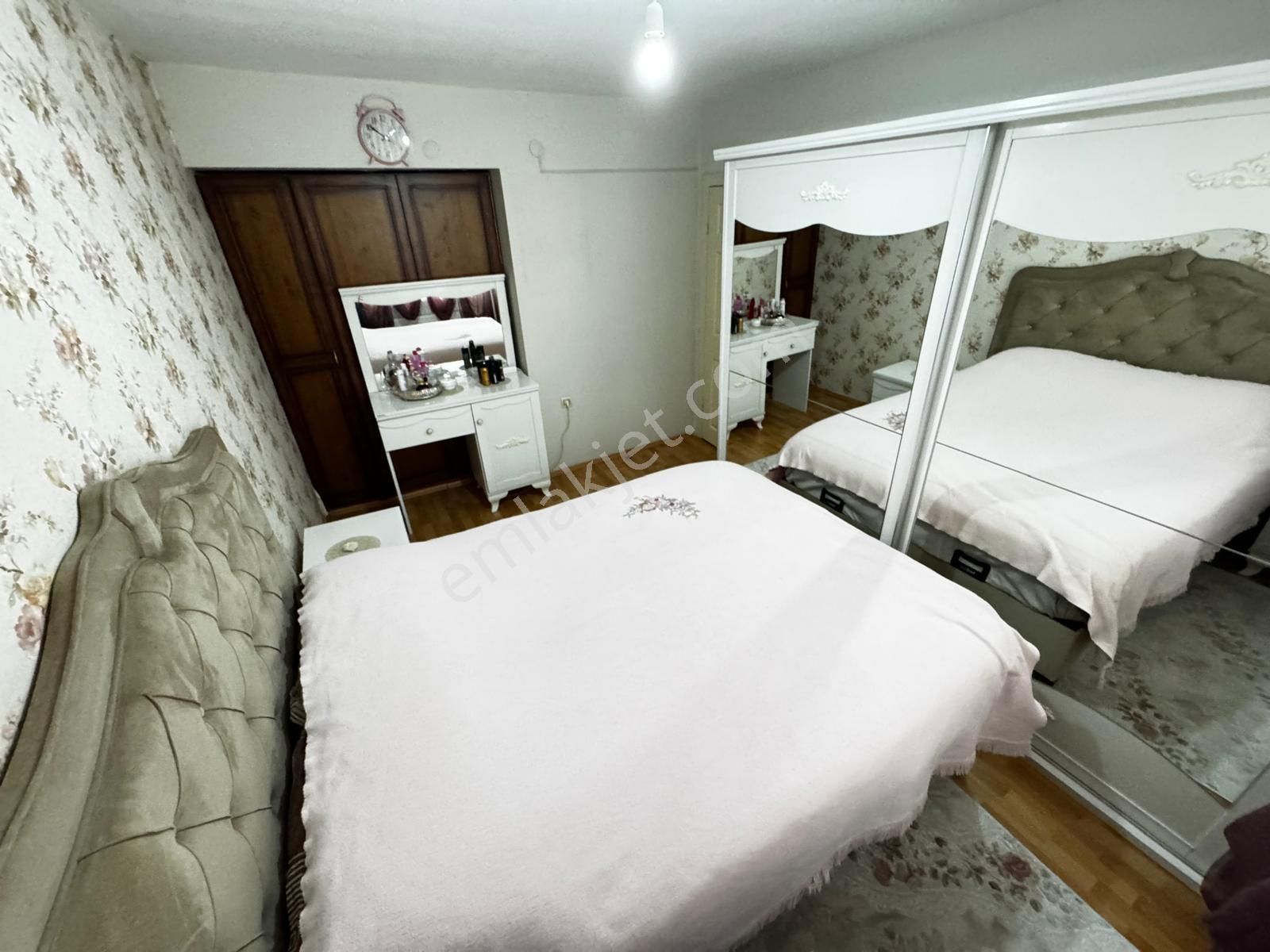 Refiksaydam Cad. Üzeri Merkezde Orta Kat 3+1 Bağımsız Ön Cephe - Görsel 22