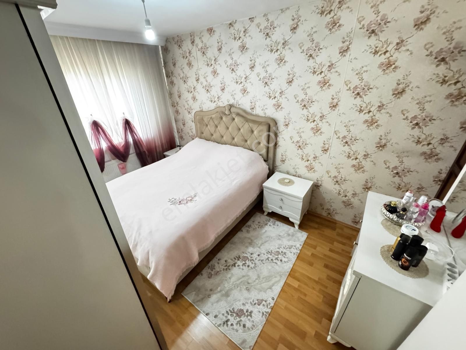 Refiksaydam Cad. Üzeri Merkezde Orta Kat 3+1 Bağımsız Ön Cephe - Görsel 20