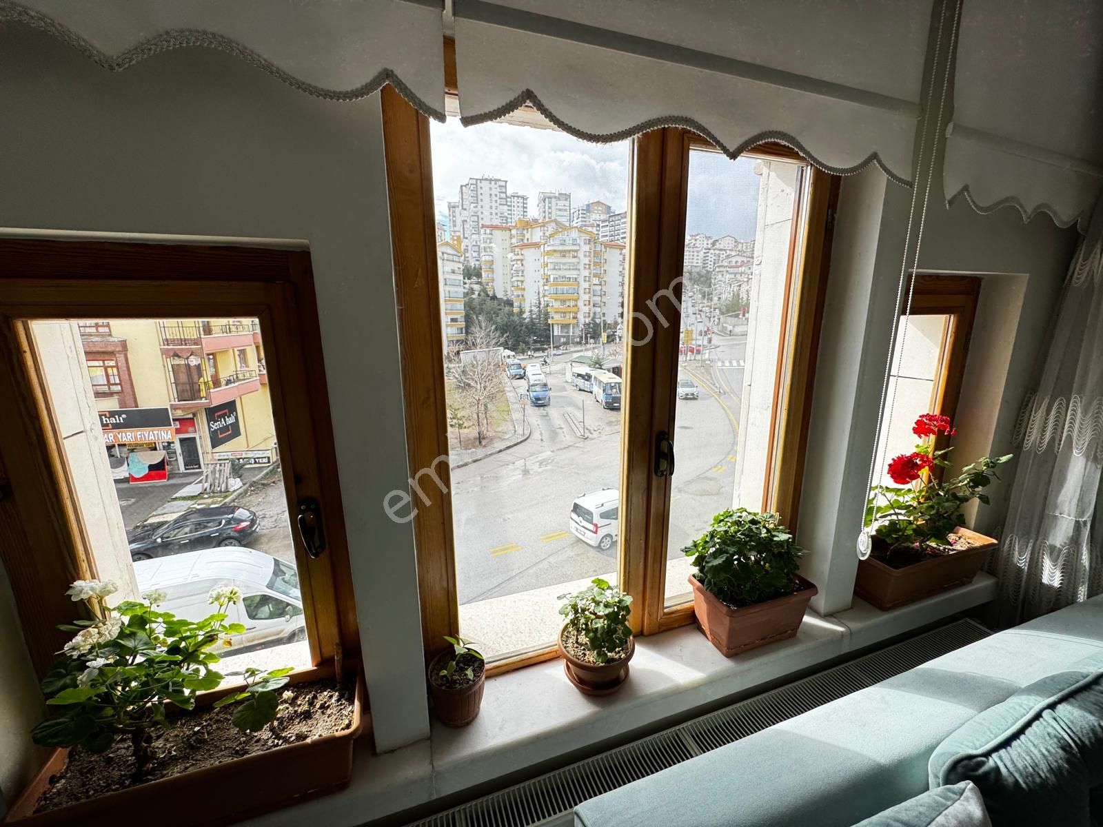 Refiksaydam Cad. Üzeri Merkezde Orta Kat 3+1 Bağımsız Ön Cephe - Görsel 6