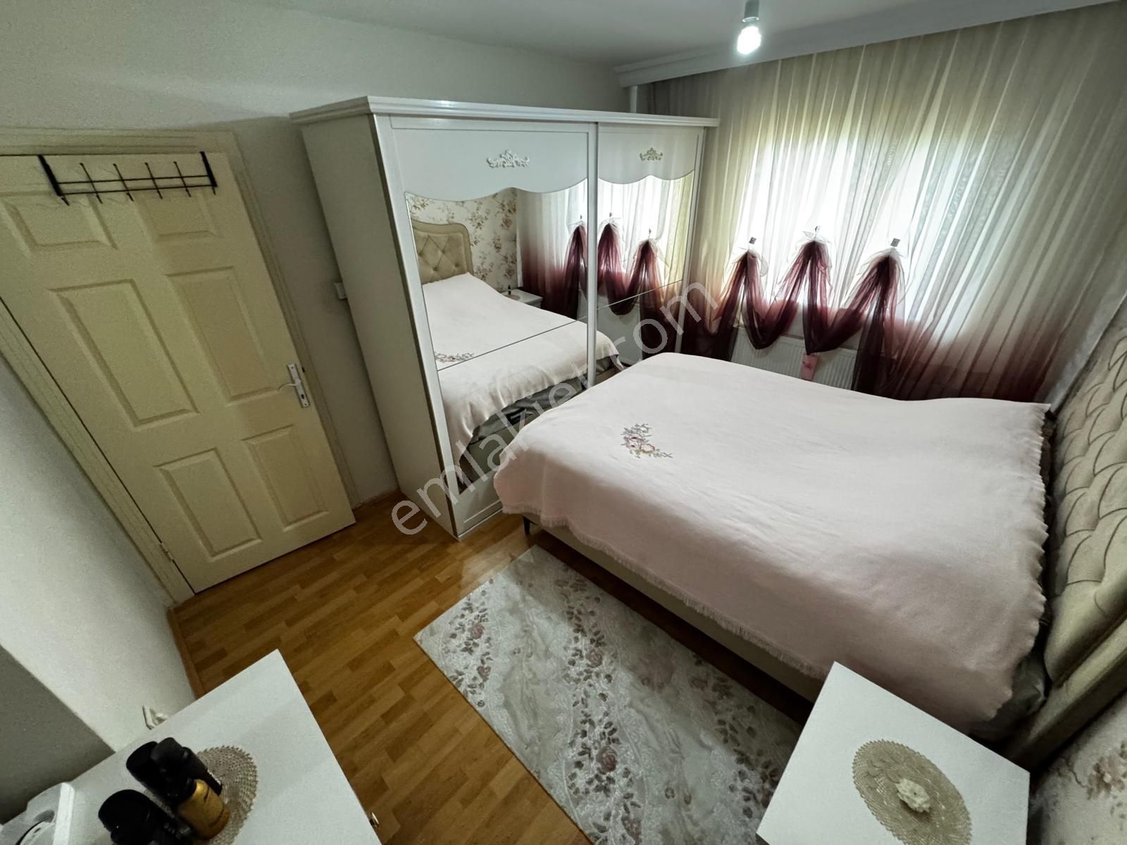 Refiksaydam Cad. Üzeri Merkezde Orta Kat 3+1 Bağımsız Ön Cephe - Görsel 21