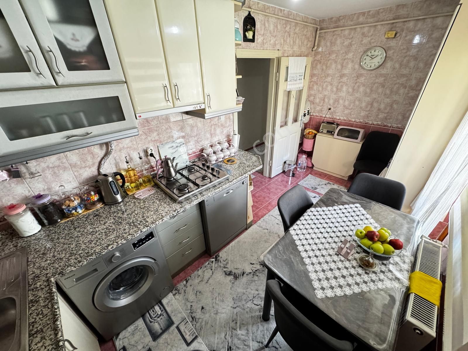 Refiksaydam Cad. Üzeri Merkezde Orta Kat 3+1 Bağımsız Ön Cephe - Görsel 14