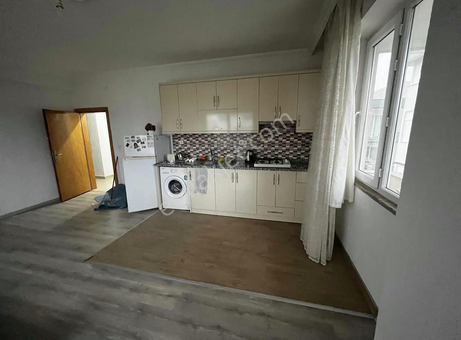 Öz Yıldız Emlaktan Emek Mahallesinde 1+1 Eşyalı Kiralık Daire - Görsel 6