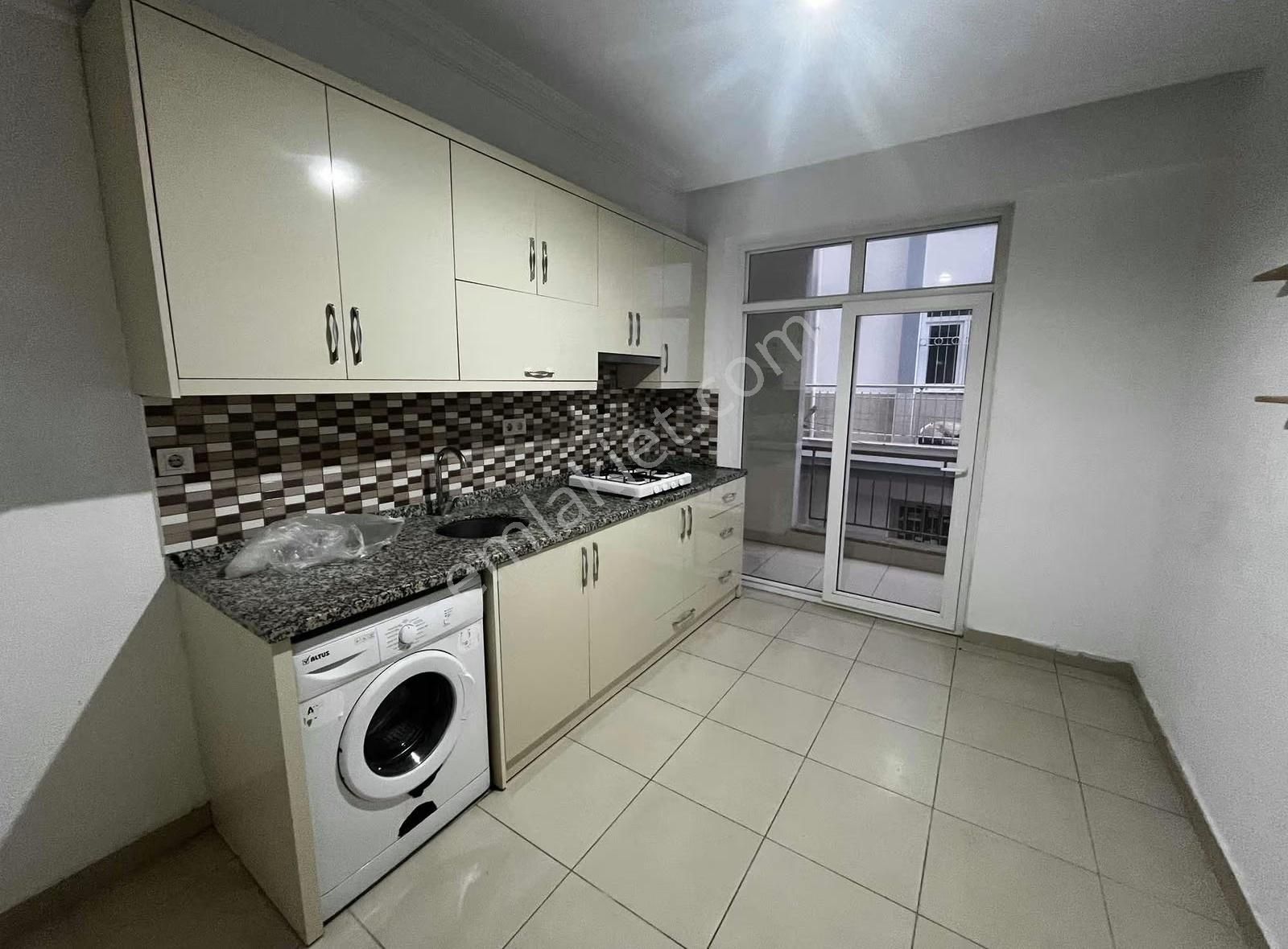 Öz Yıldız Emlaktan Emek Mahallesinde 1+1 Kiralık Daire