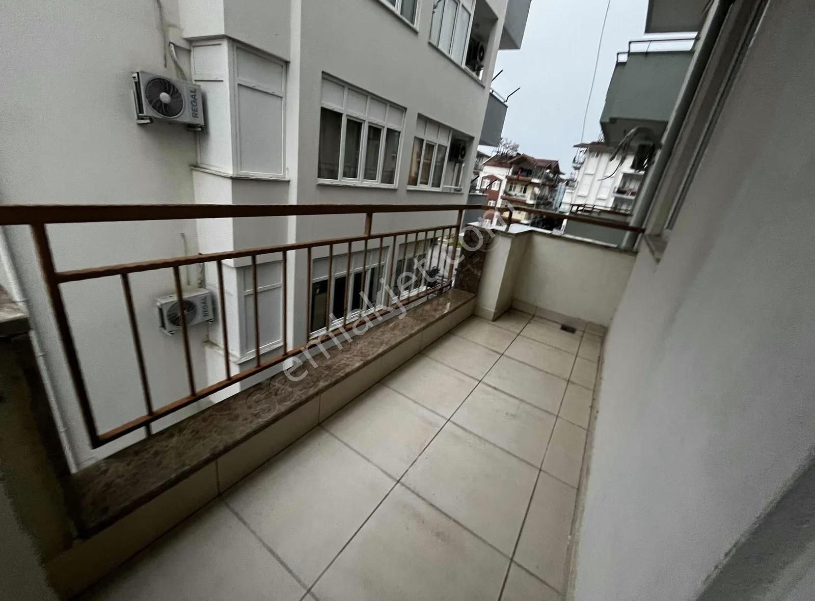 Öz Yıldız Emlaktan Emek Mahallesinde 1+1 Kiralık Daire - Görsel 5