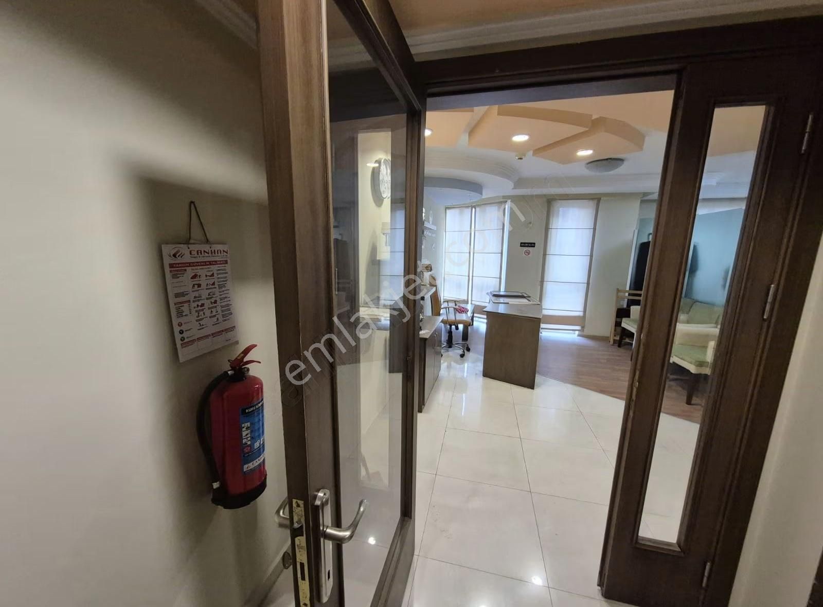 Öz Yıldız Emlaktan Merkezde 2+1 Full Eşyalı Kiralık Ofis - Görsel 15
